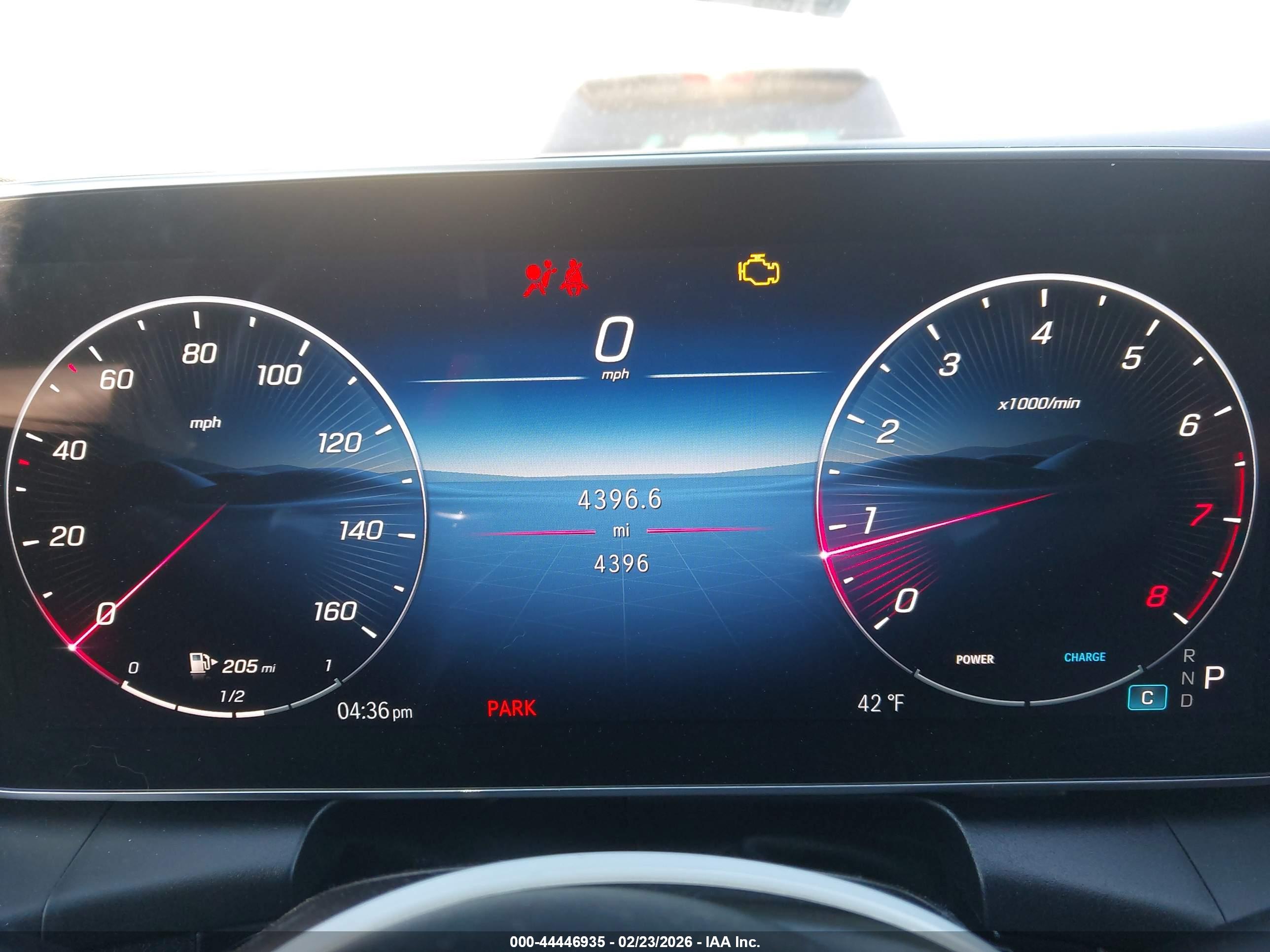 MERCEDES-BENZ GLC image 7