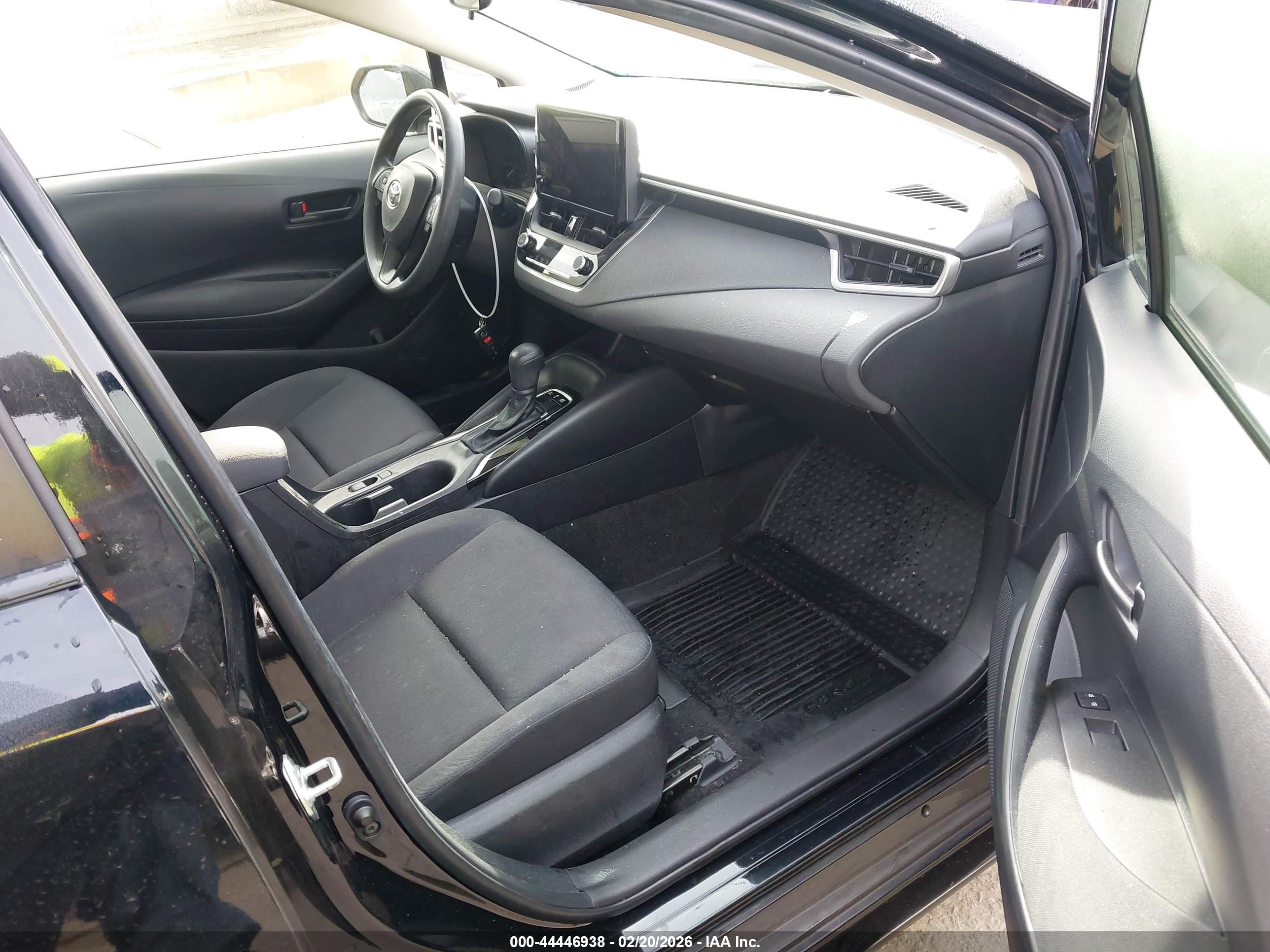 TOYOTA COROLLA image 5