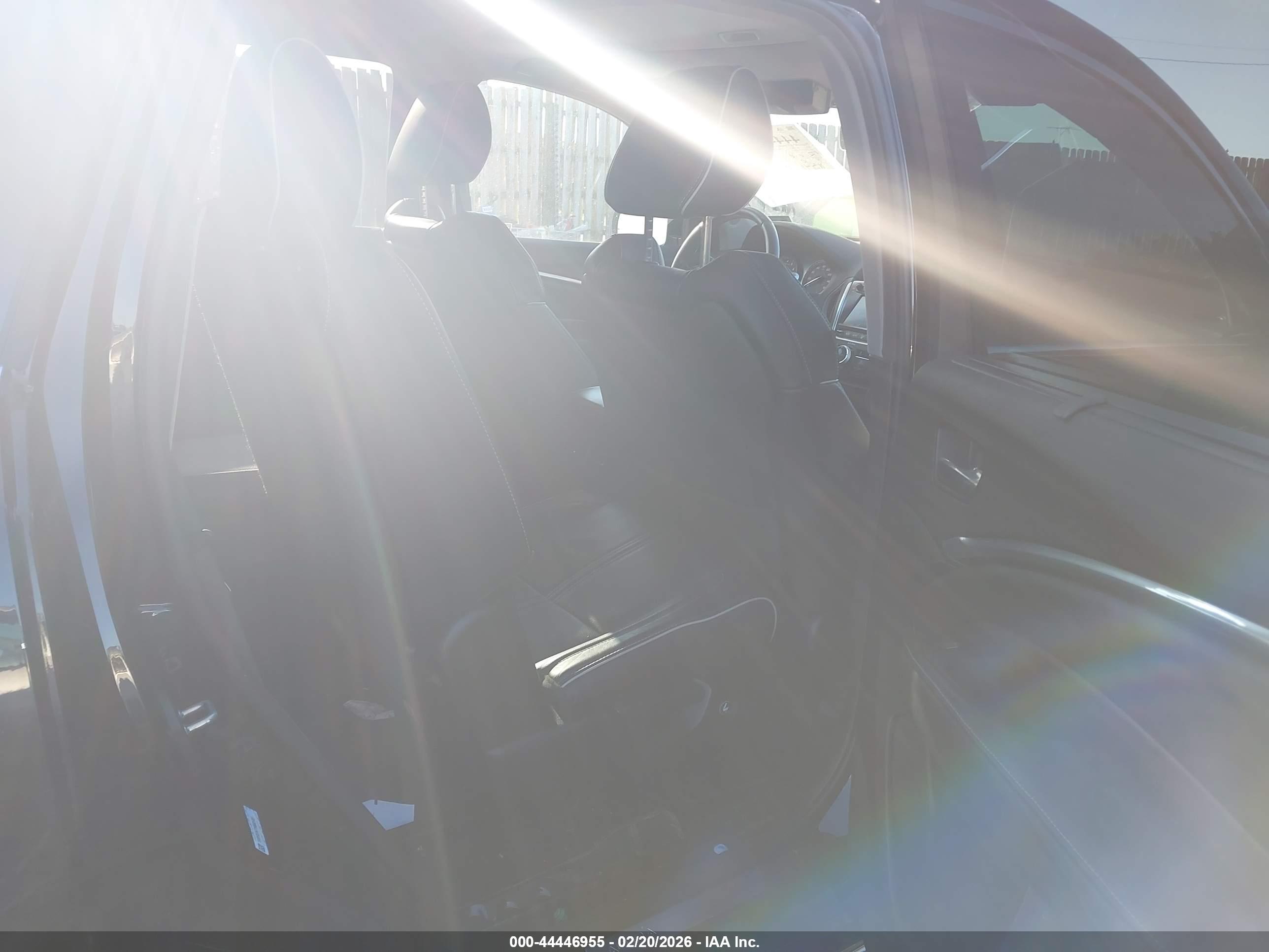 ACURA MDX image 8