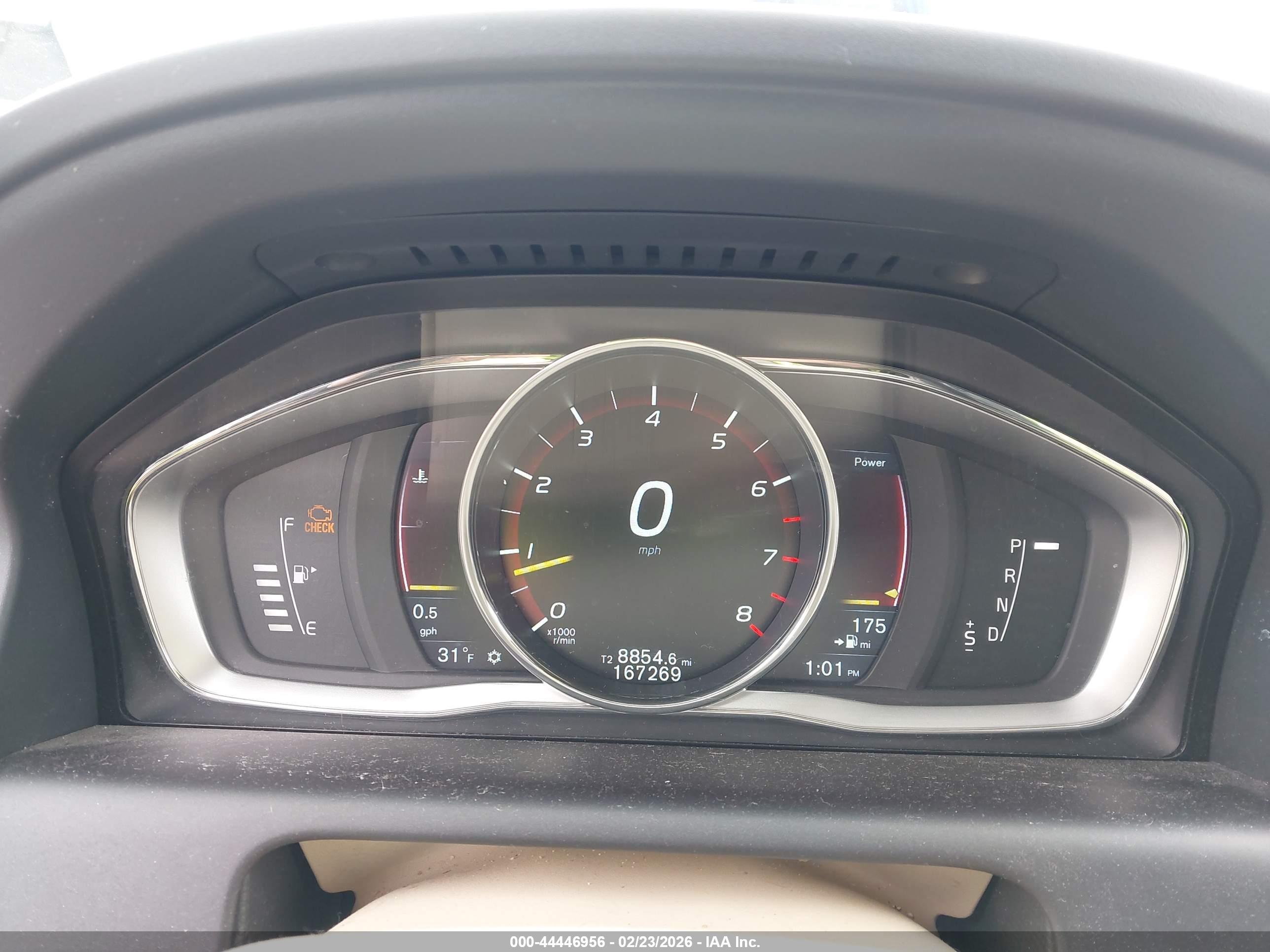 VOLVO XC60 image 7