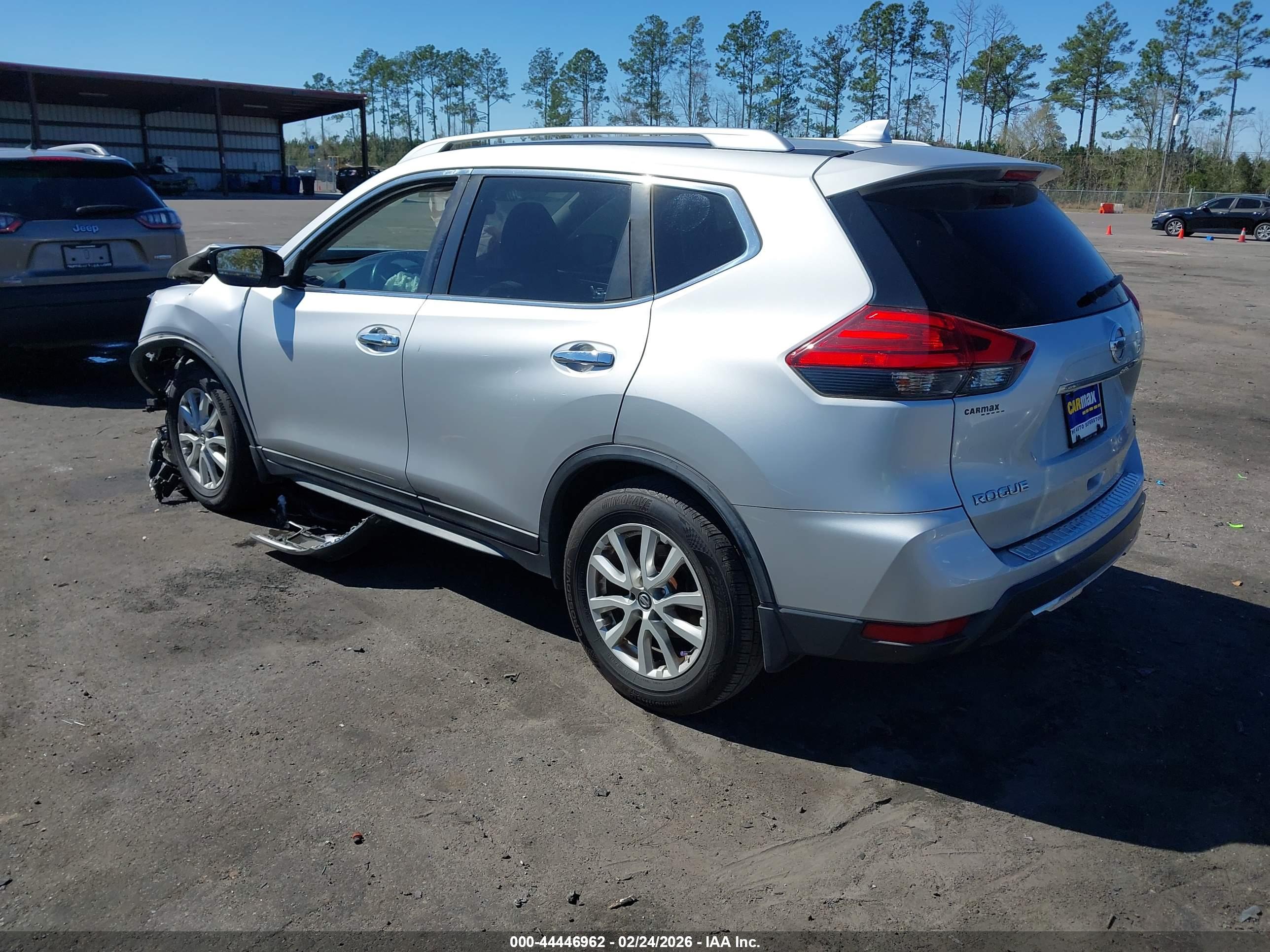 NISSAN ROGUE image 3