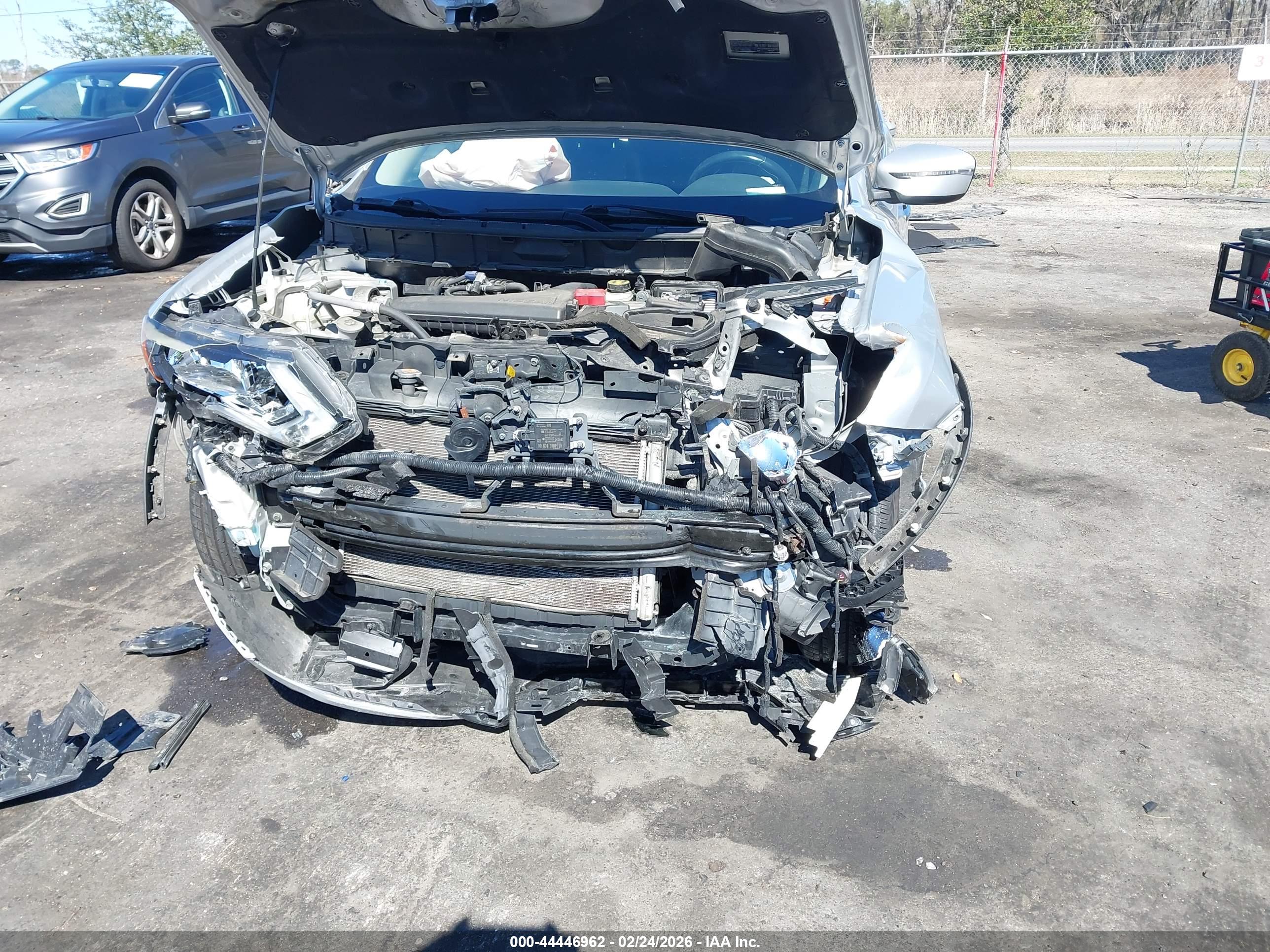 NISSAN ROGUE image 6