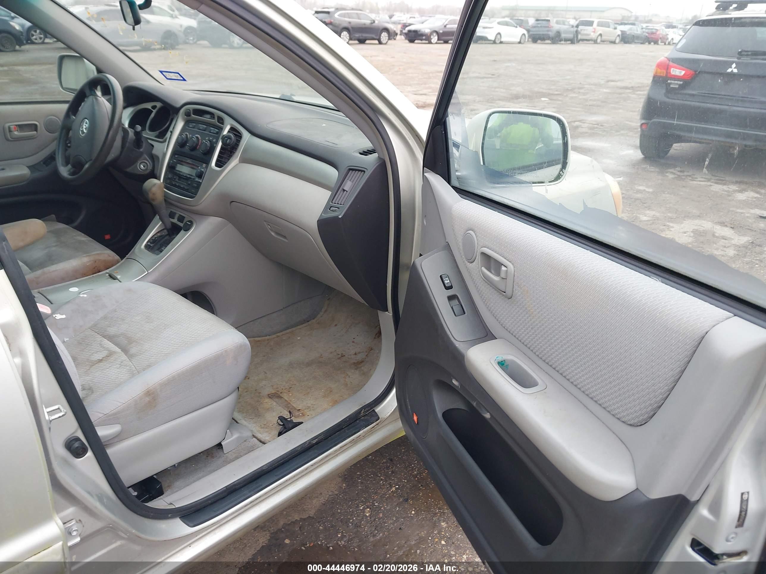 TOYOTA HIGHLANDER image 5