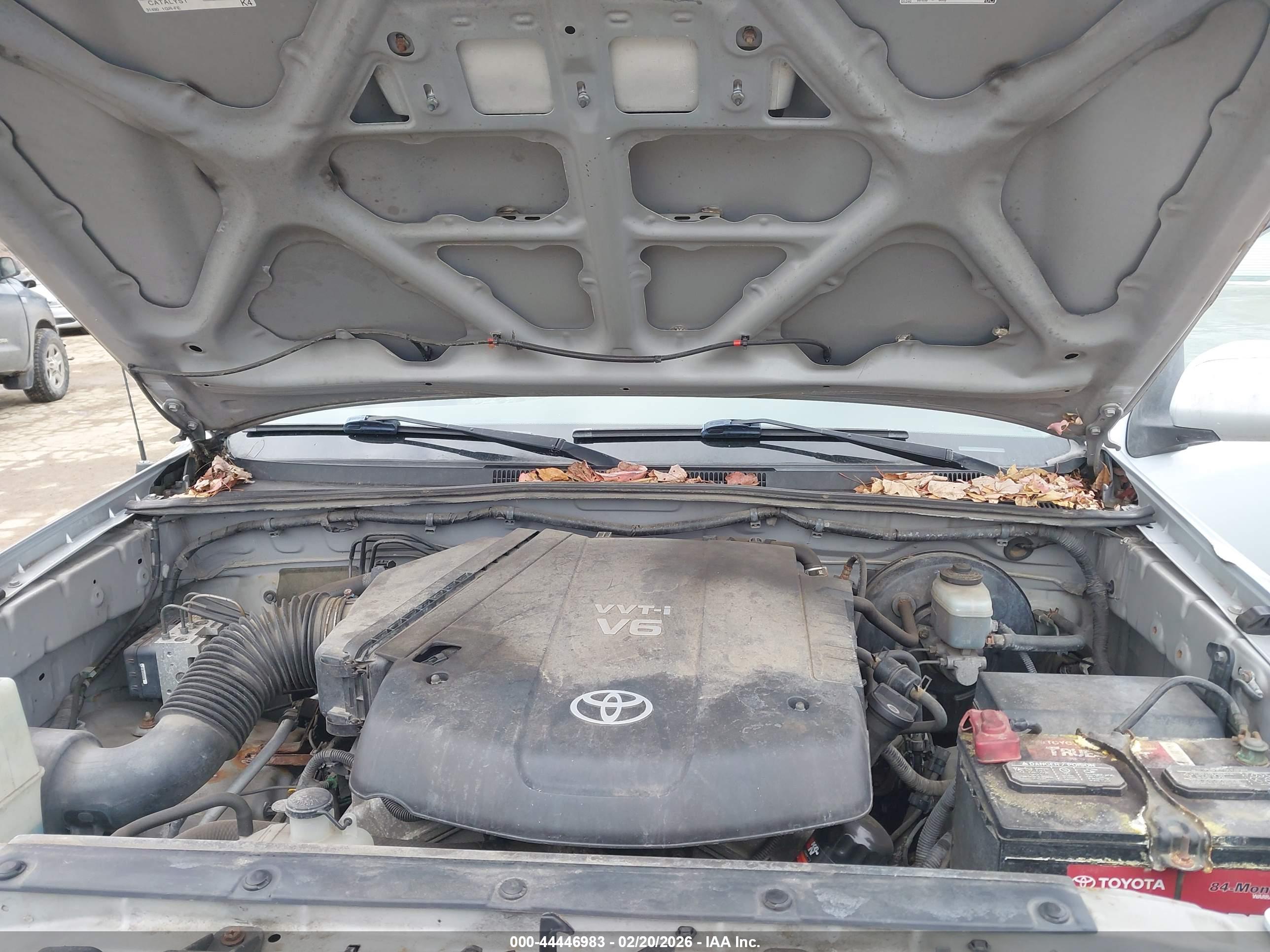TOYOTA TACOMA image 10