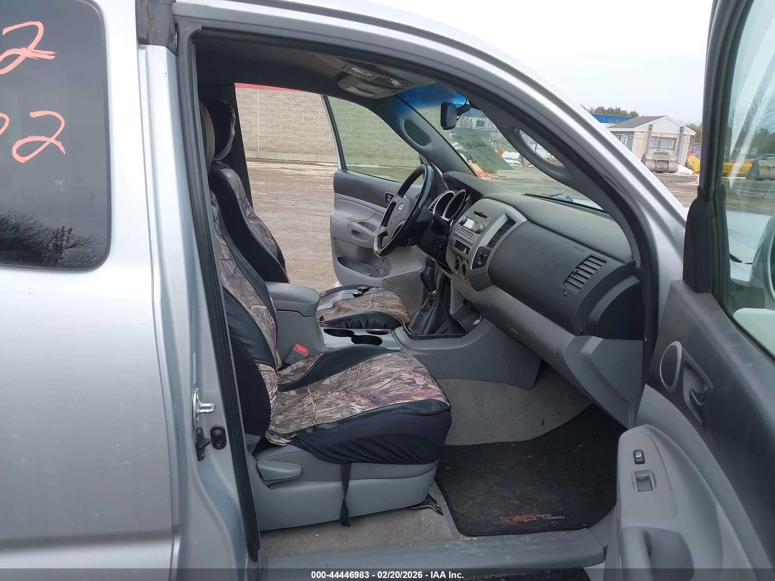 TOYOTA TACOMA image 5
