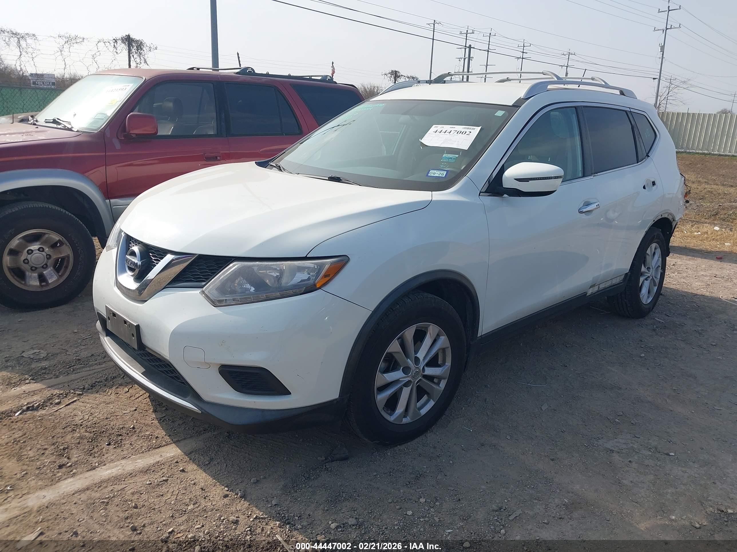 NISSAN ROGUE image 2