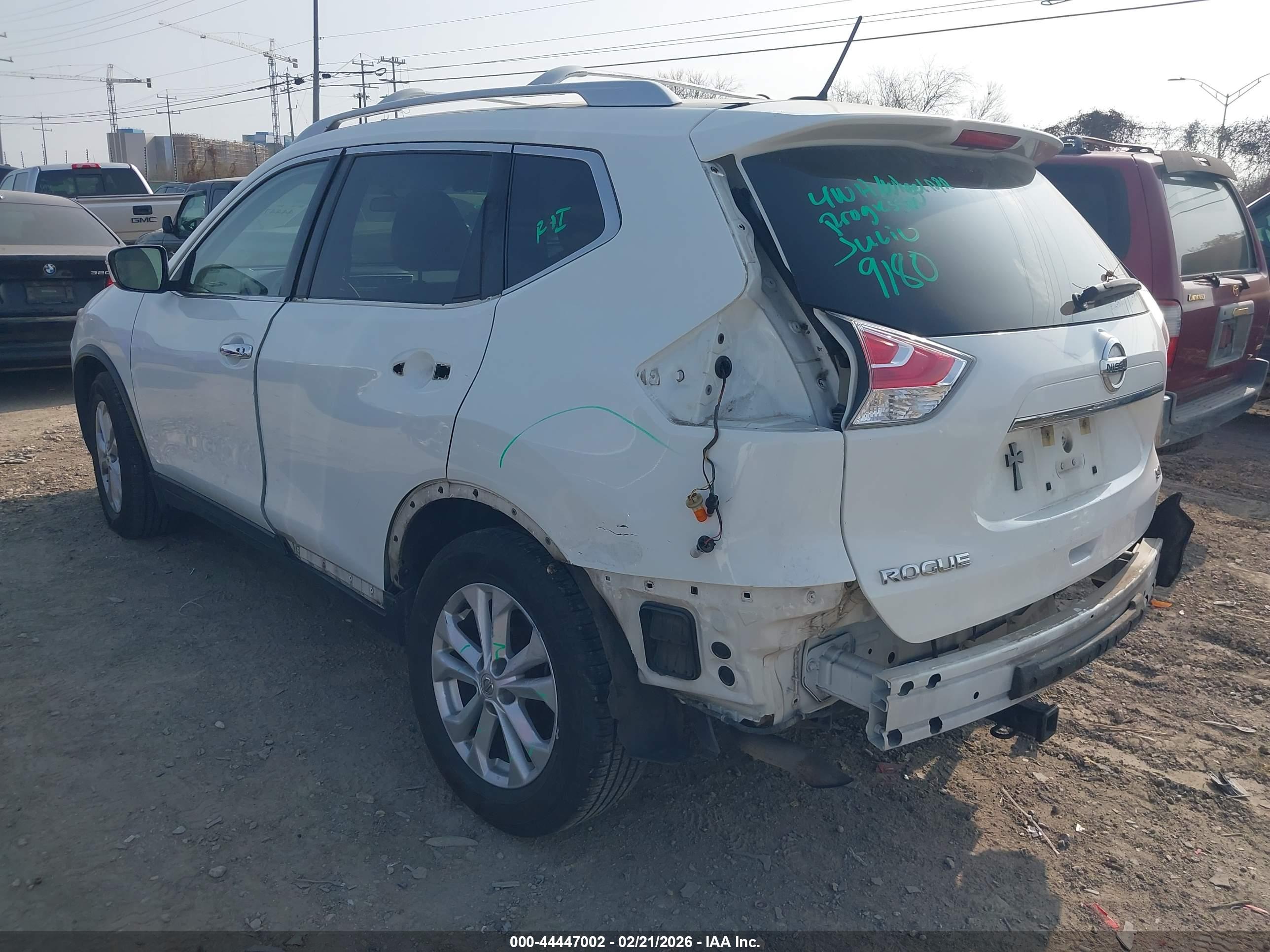 NISSAN ROGUE image 3