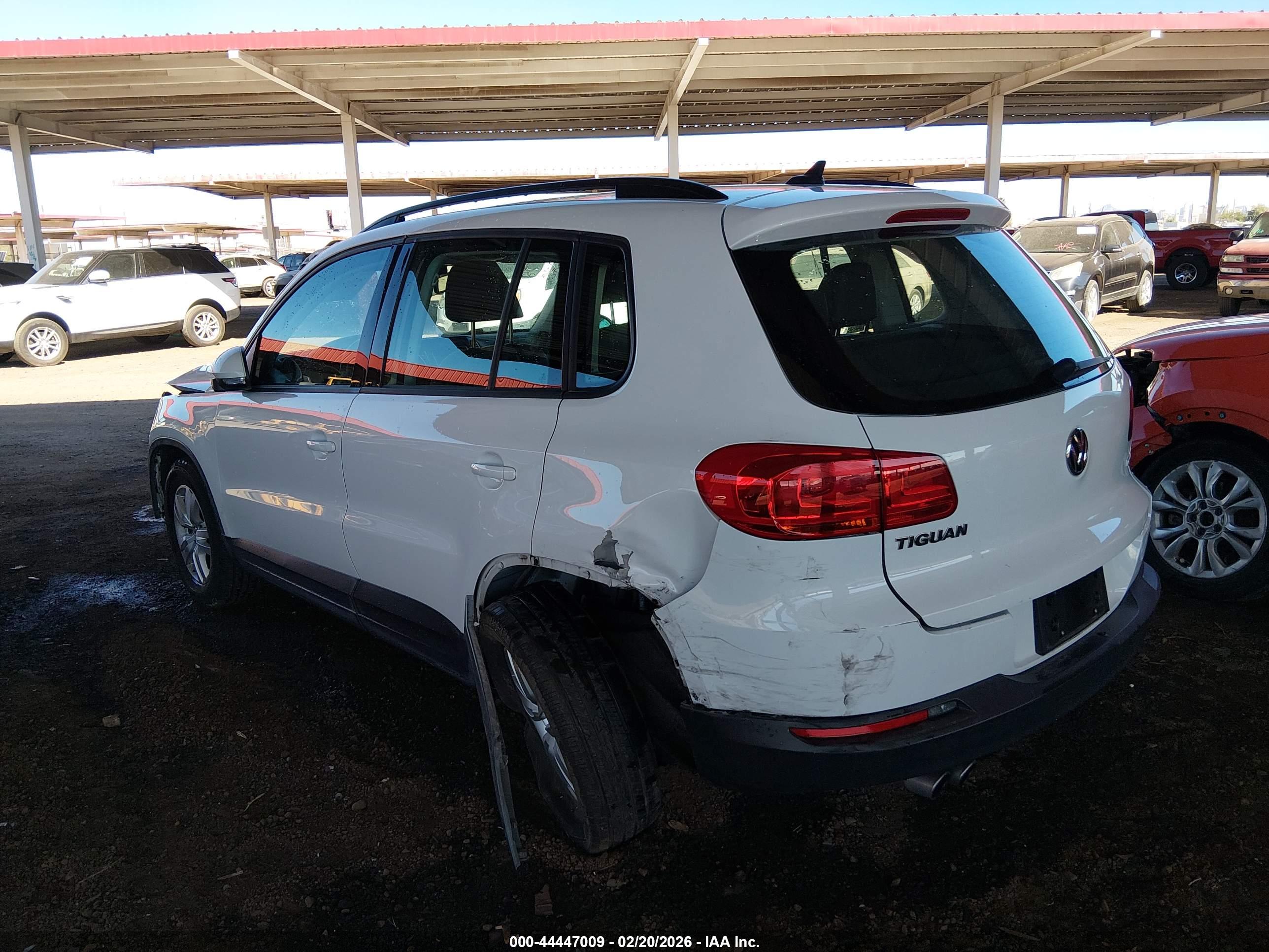 VOLKSWAGEN TIGUAN image 6