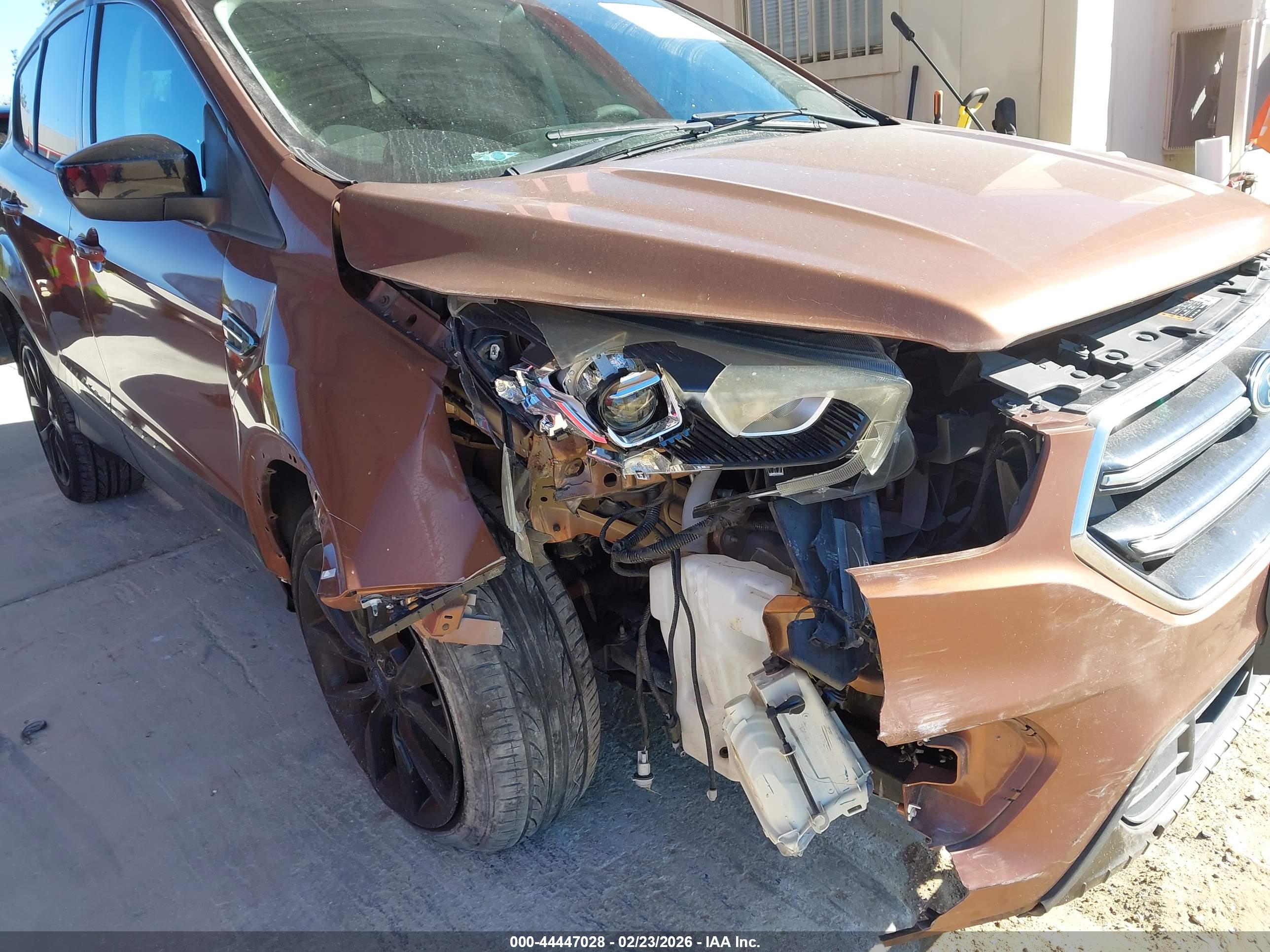 FORD ESCAPE image 6