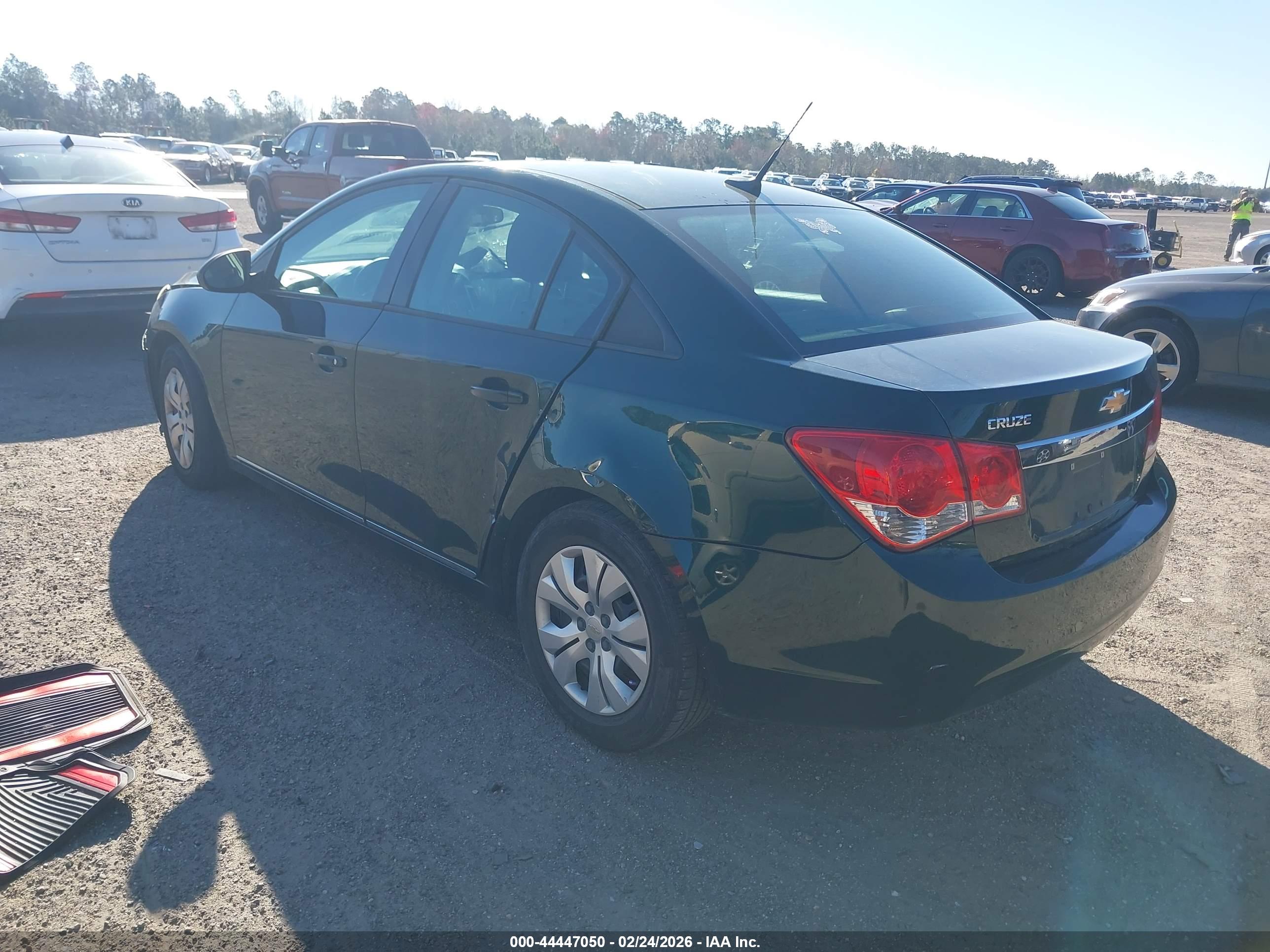 CHEVROLET CRUZE image 3