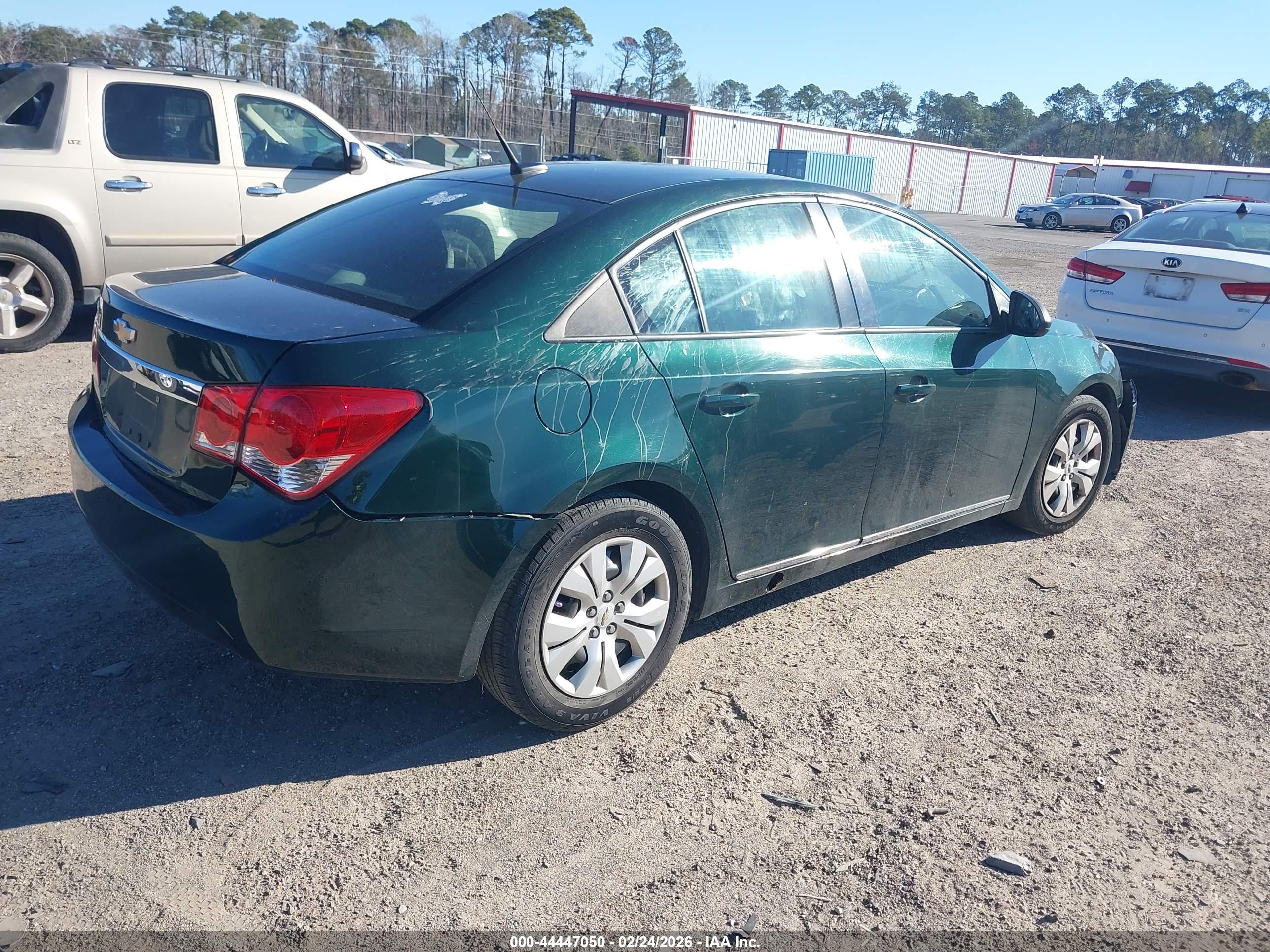 CHEVROLET CRUZE image 4