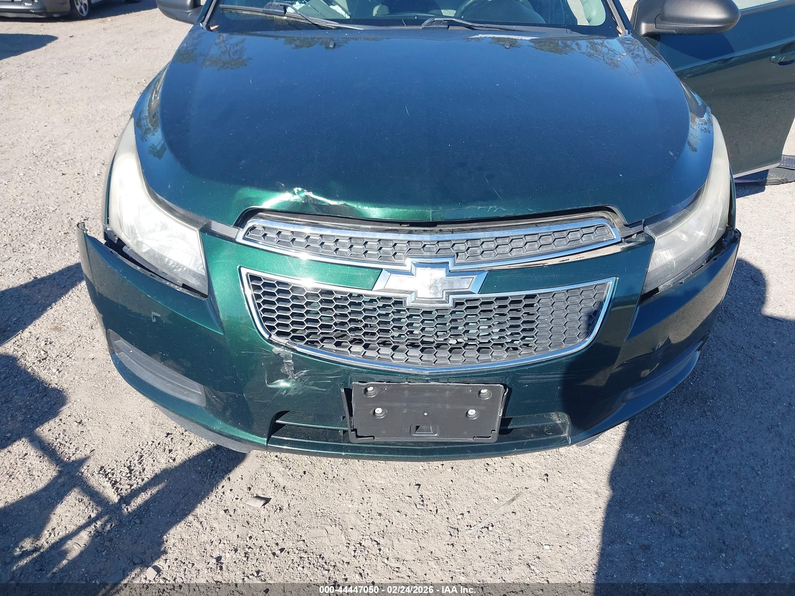 CHEVROLET CRUZE image 6
