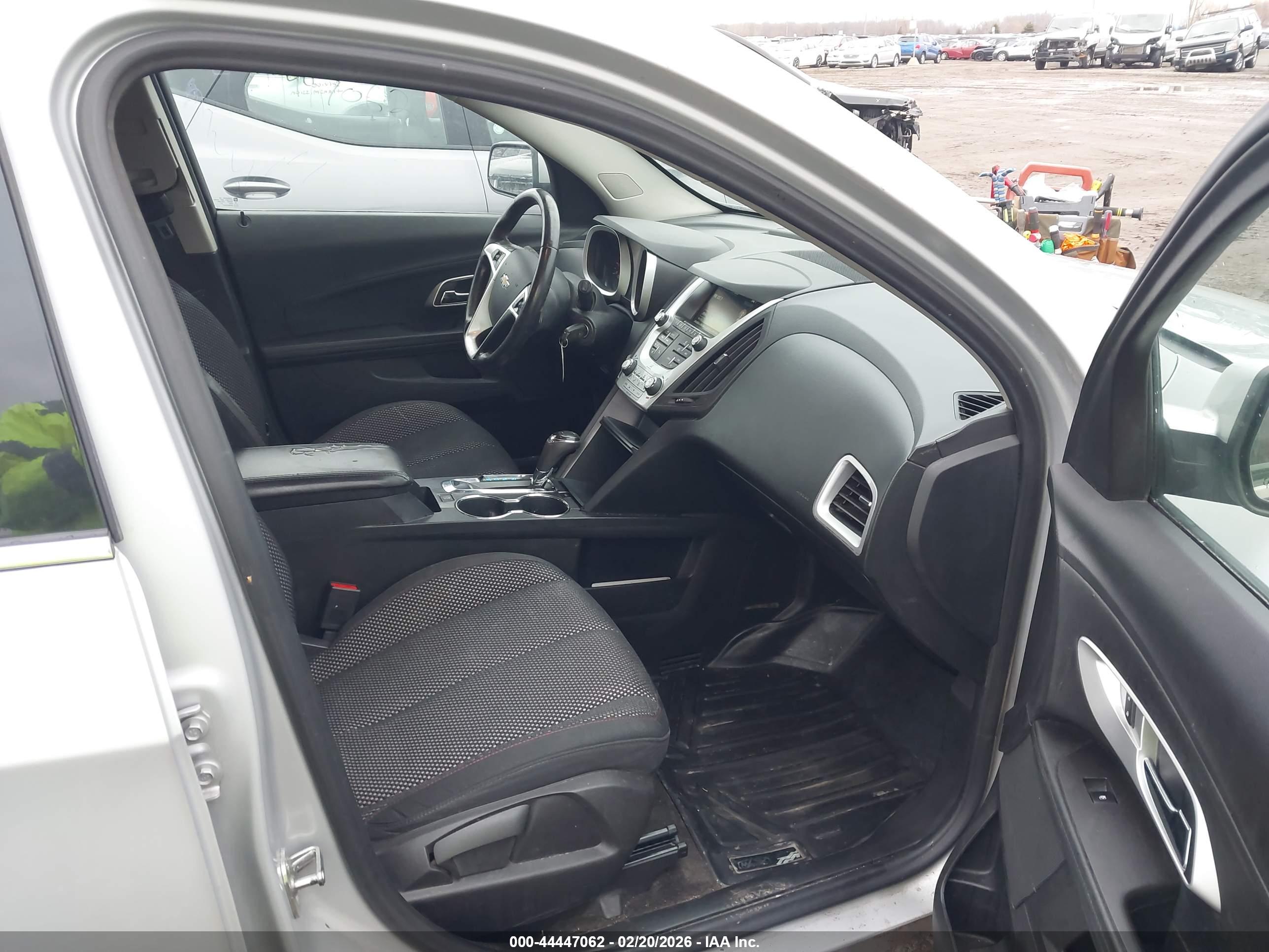 CHEVROLET EQUINOX image 5