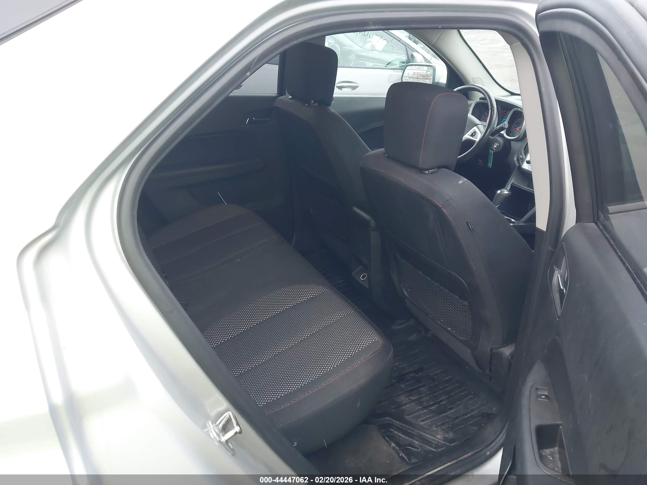 CHEVROLET EQUINOX image 8