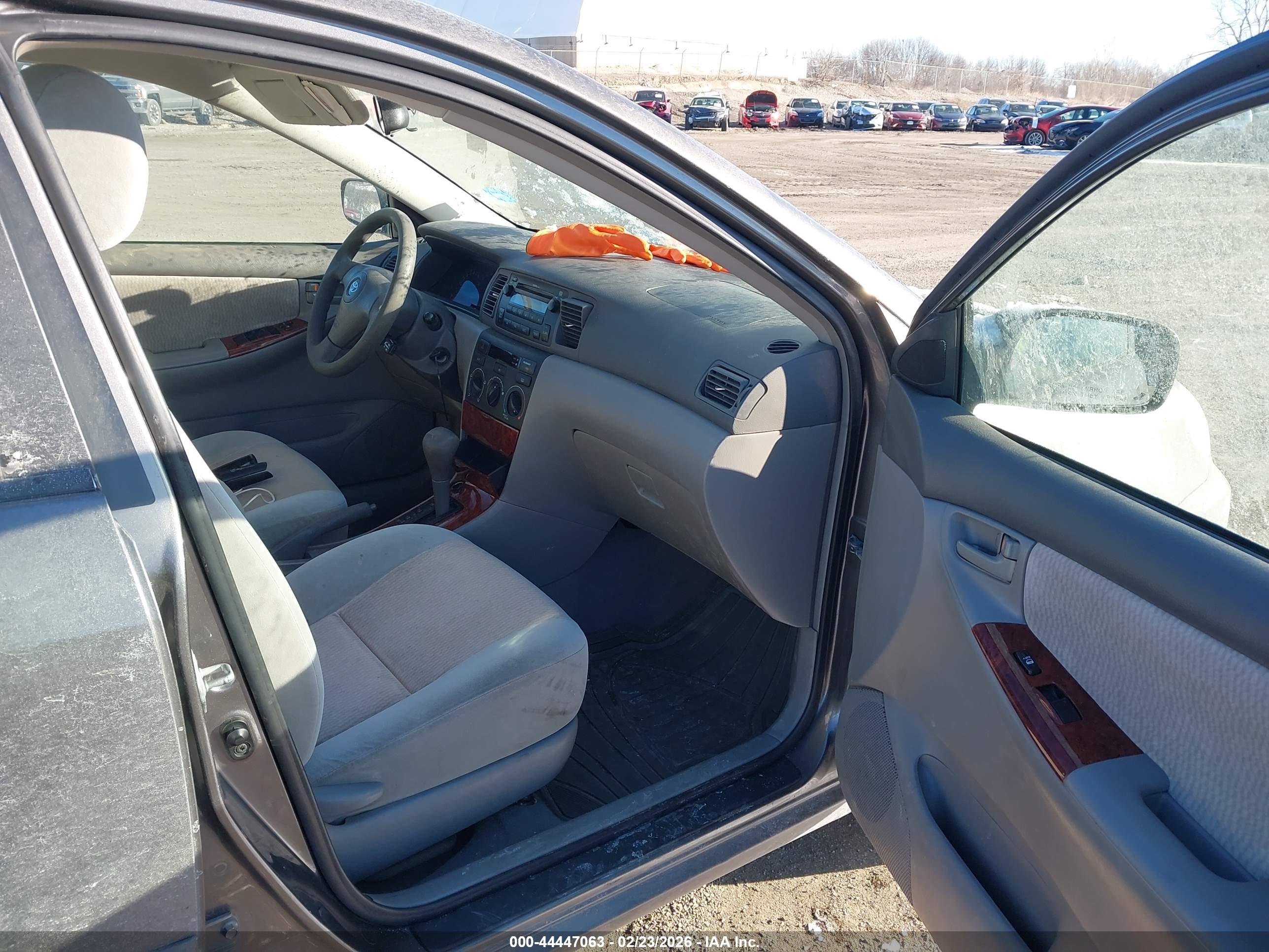 TOYOTA COROLLA image 5