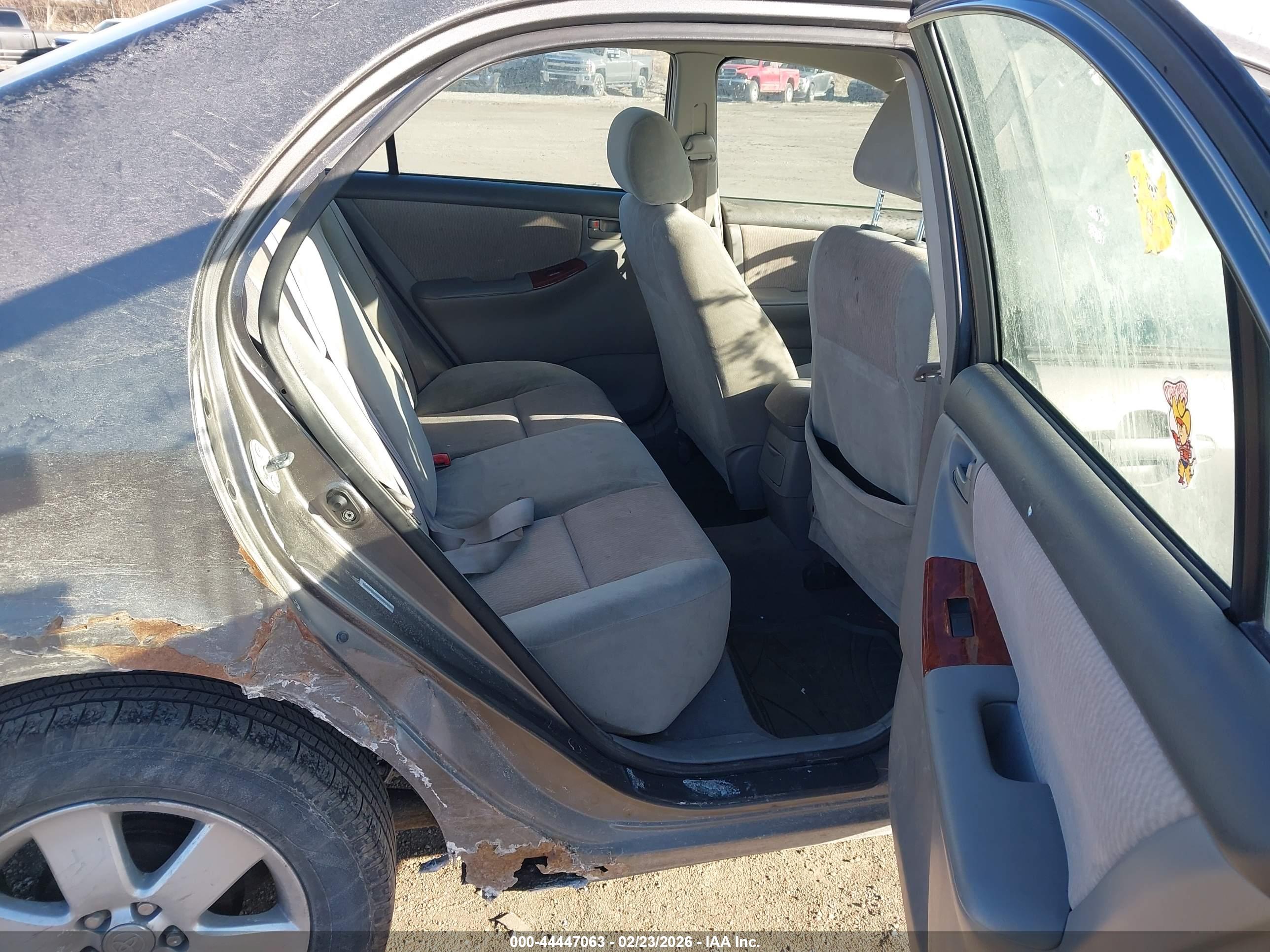 TOYOTA COROLLA image 8