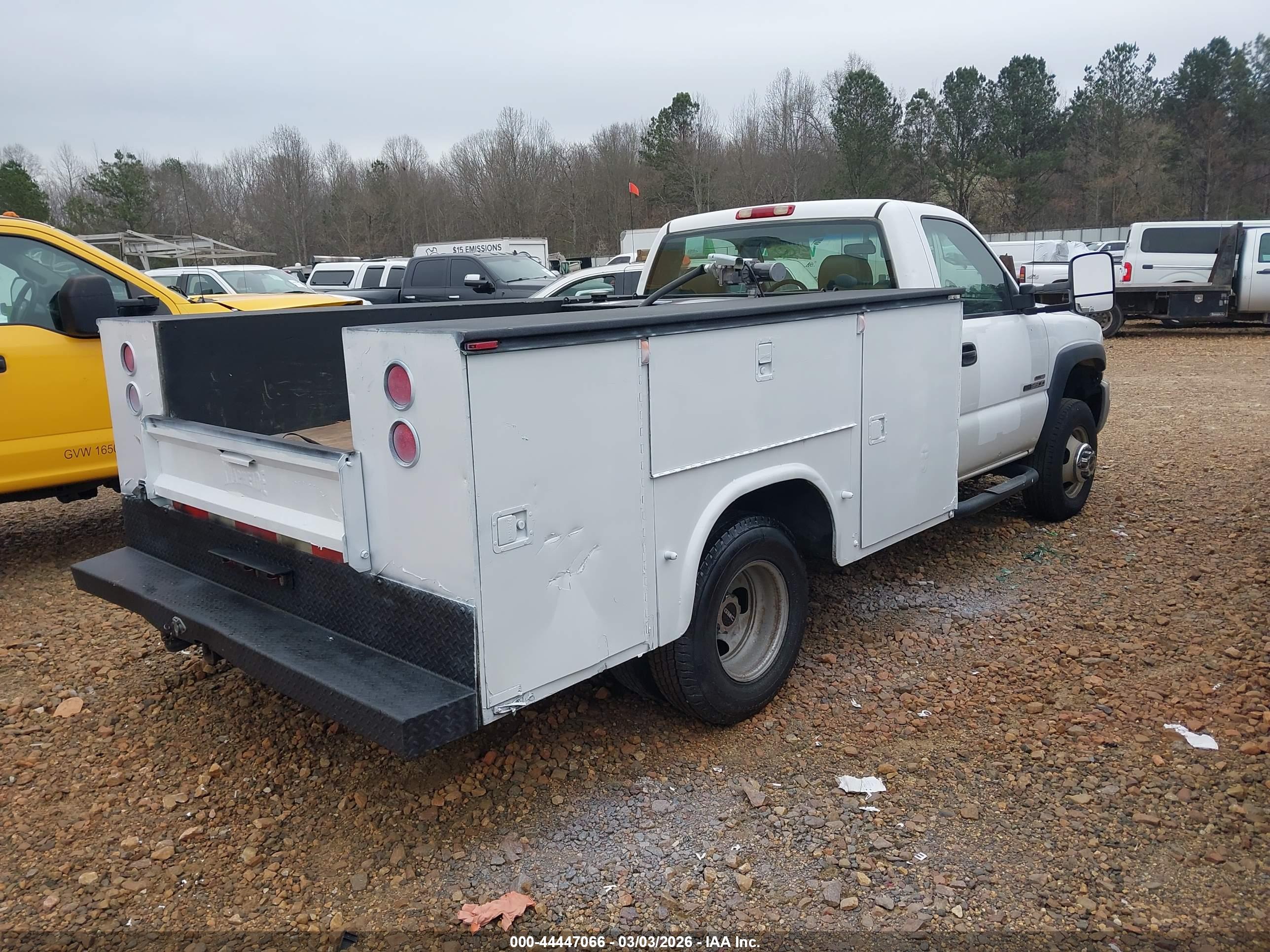 GMC SIERRA image 4