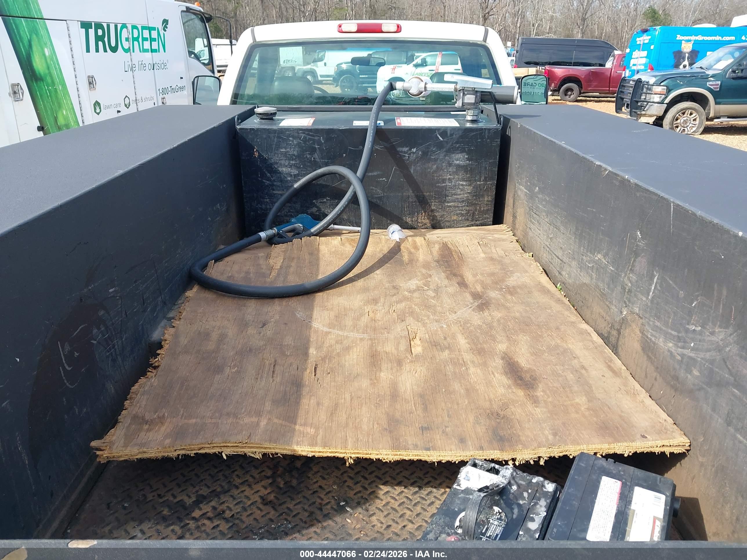 GMC SIERRA image 7
