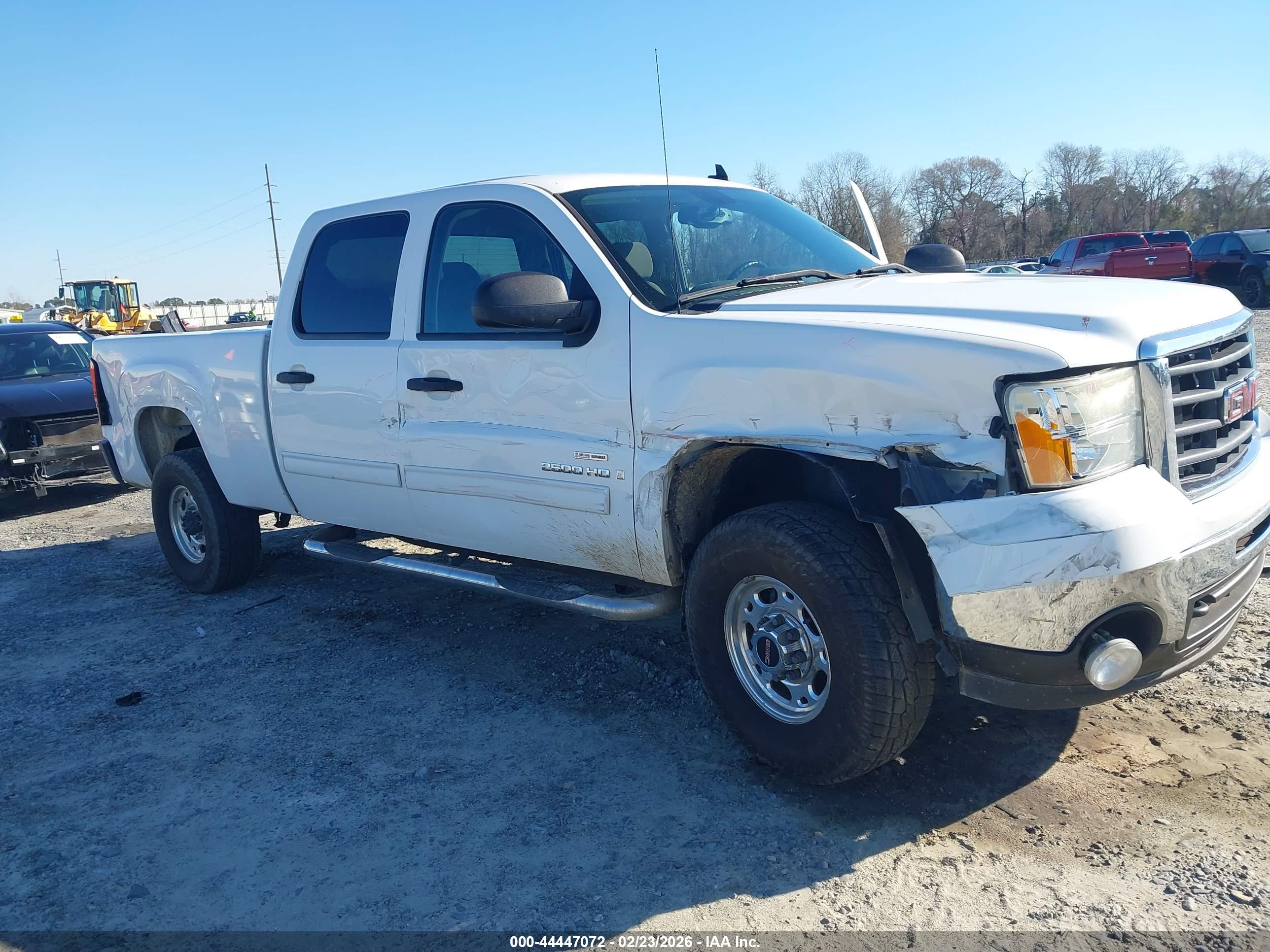 GMC SIERRA image 6