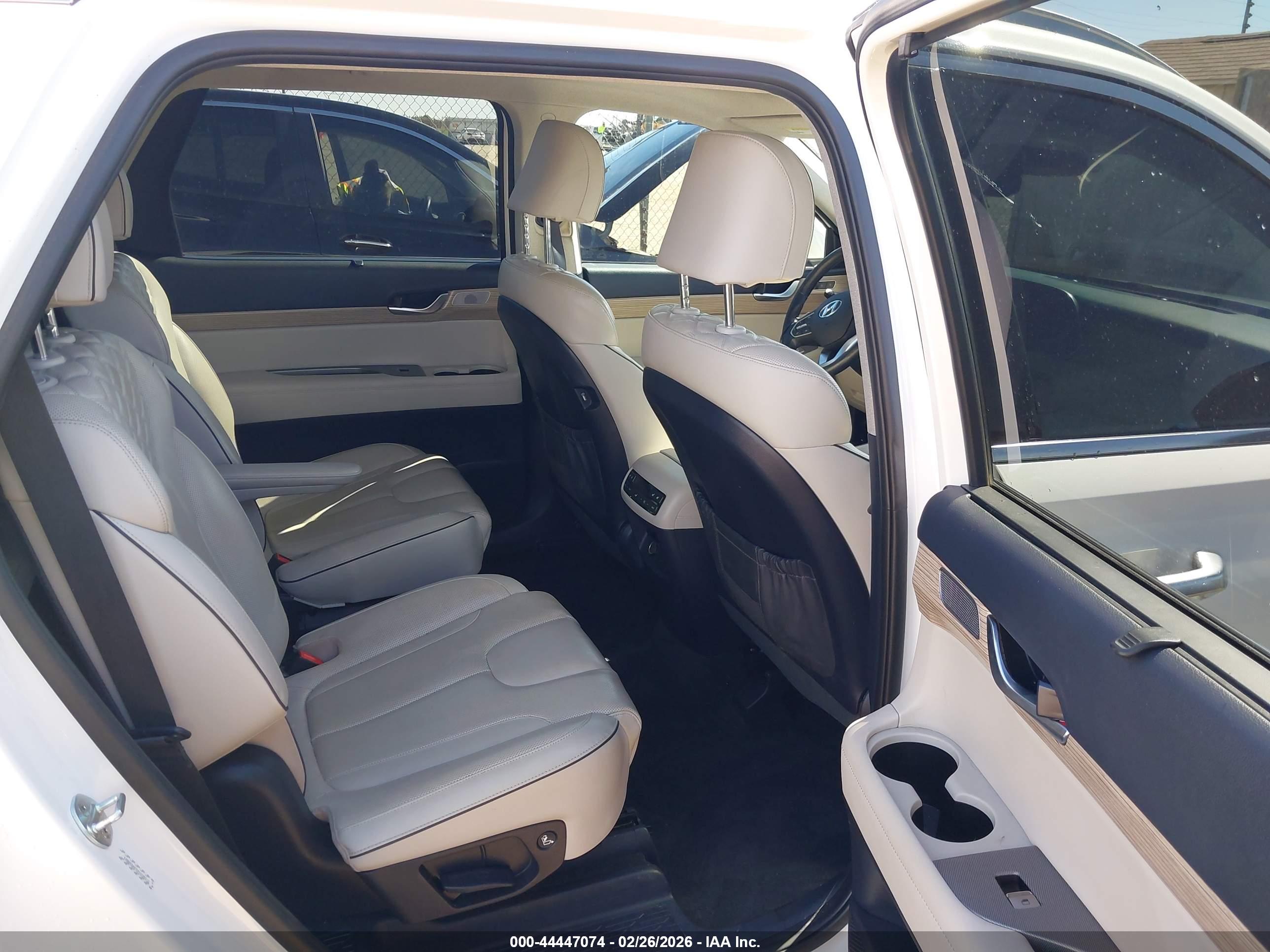 HYUNDAI PALISADE image 8