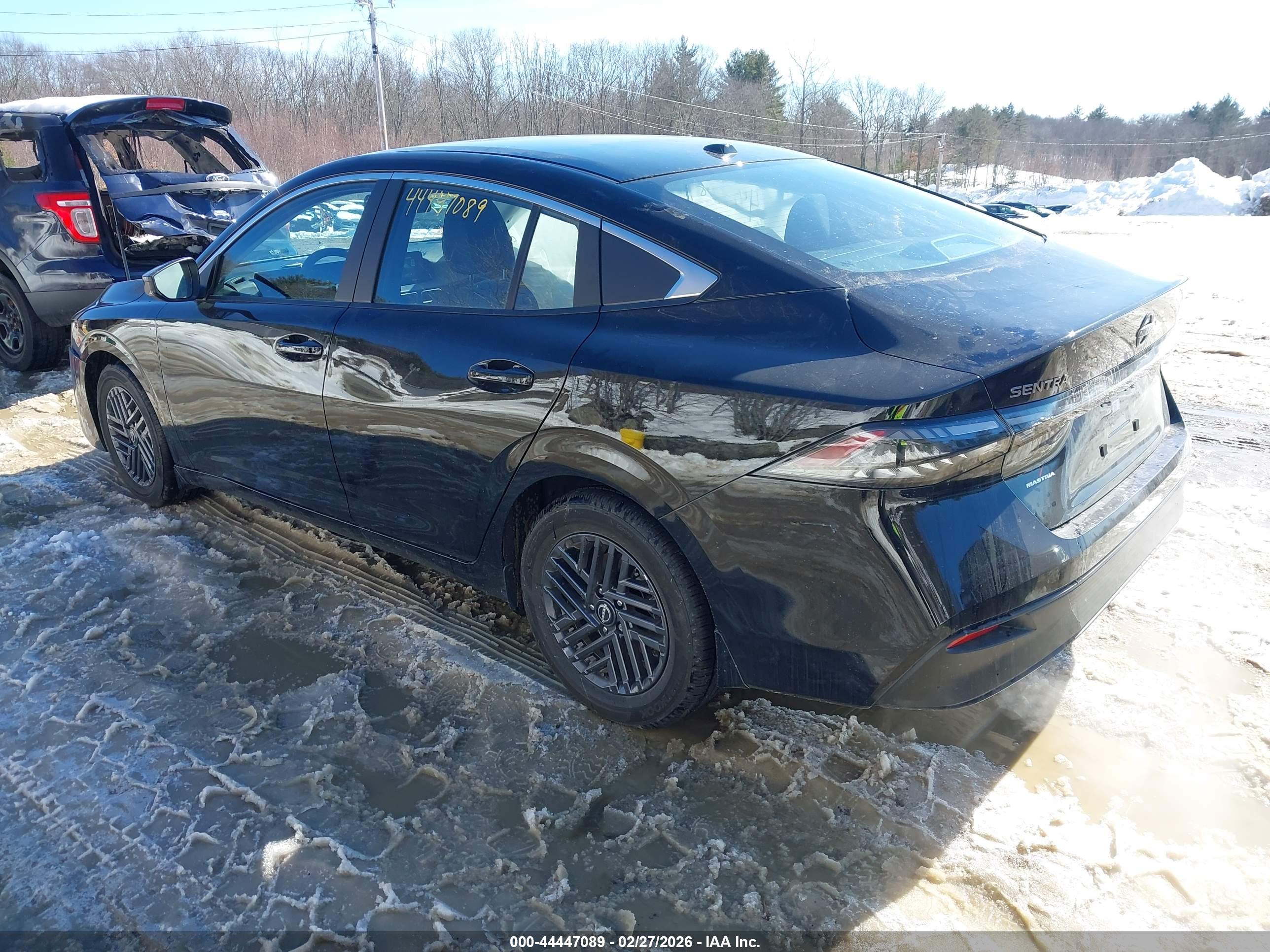 NISSAN SENTRA image 3