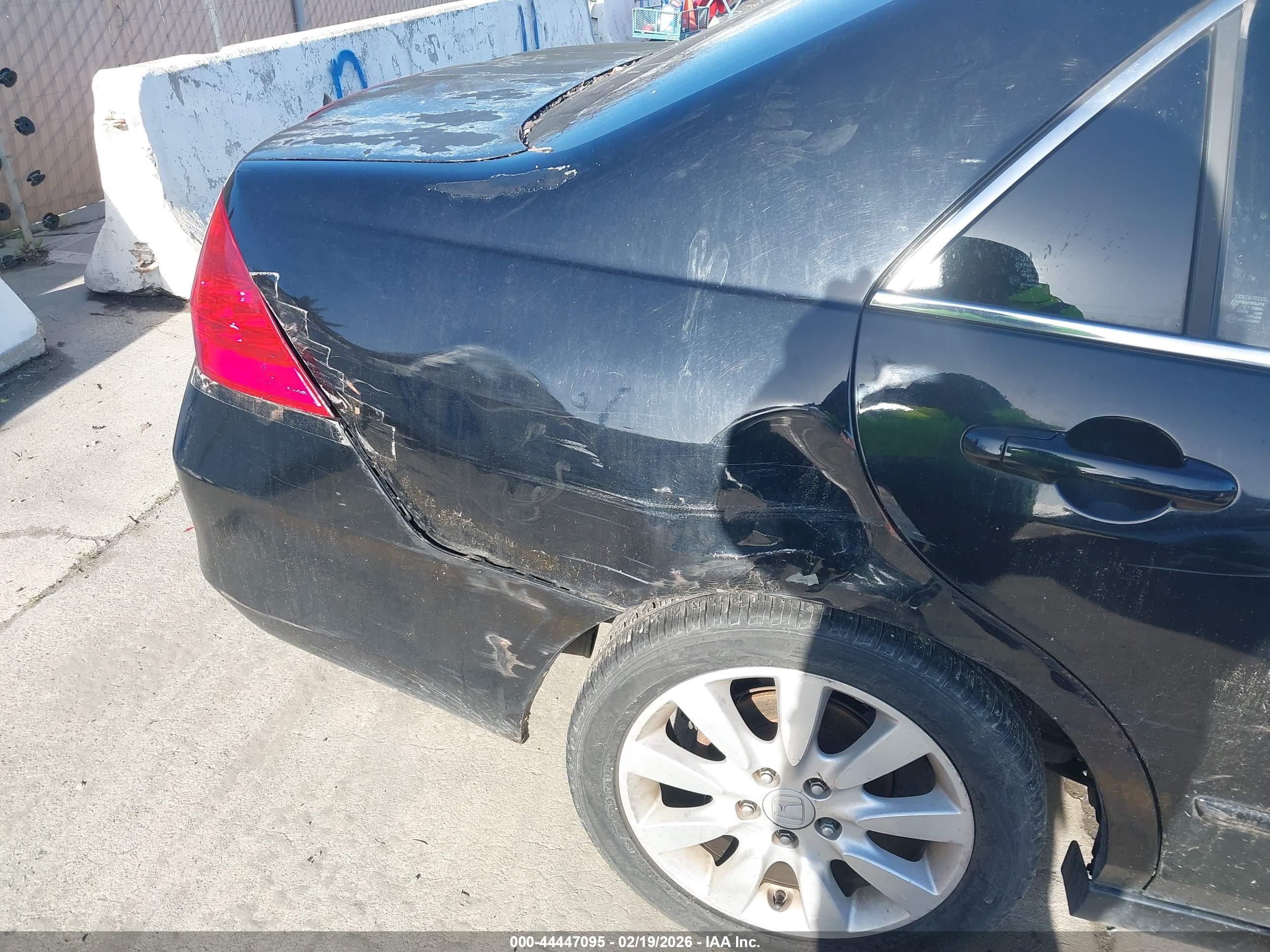 HONDA ACCORD image 6