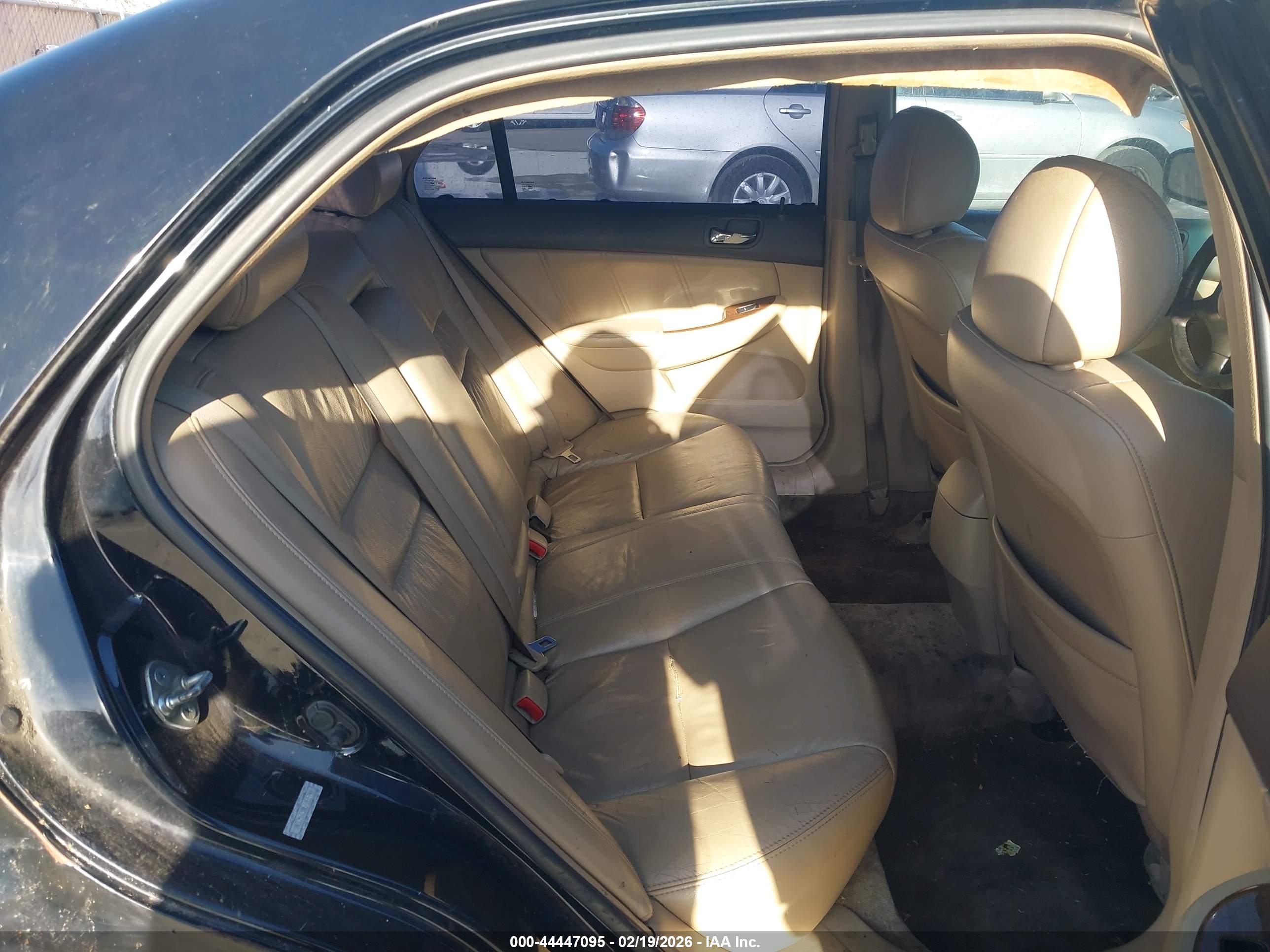HONDA ACCORD image 8