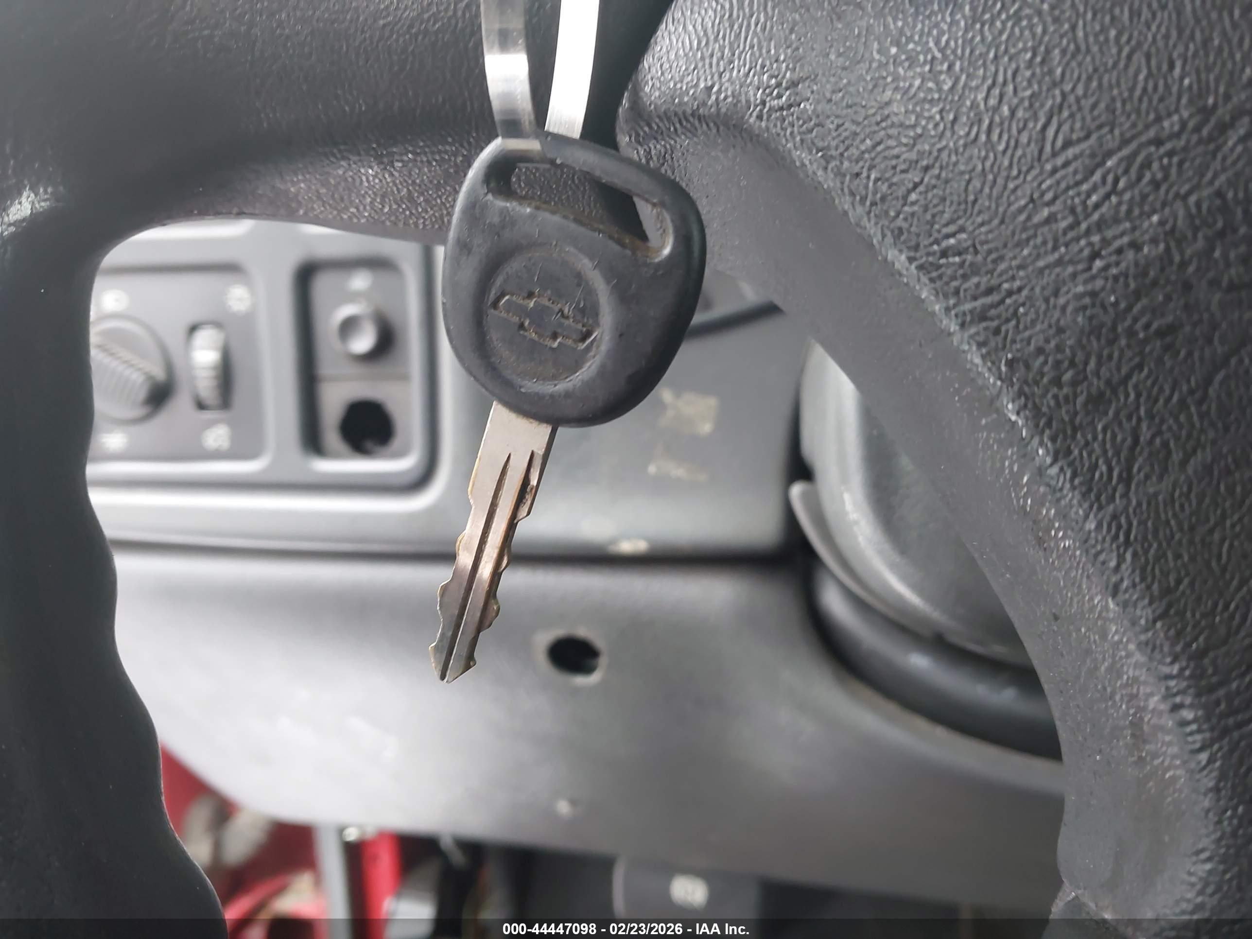 GMC SIERRA image 11