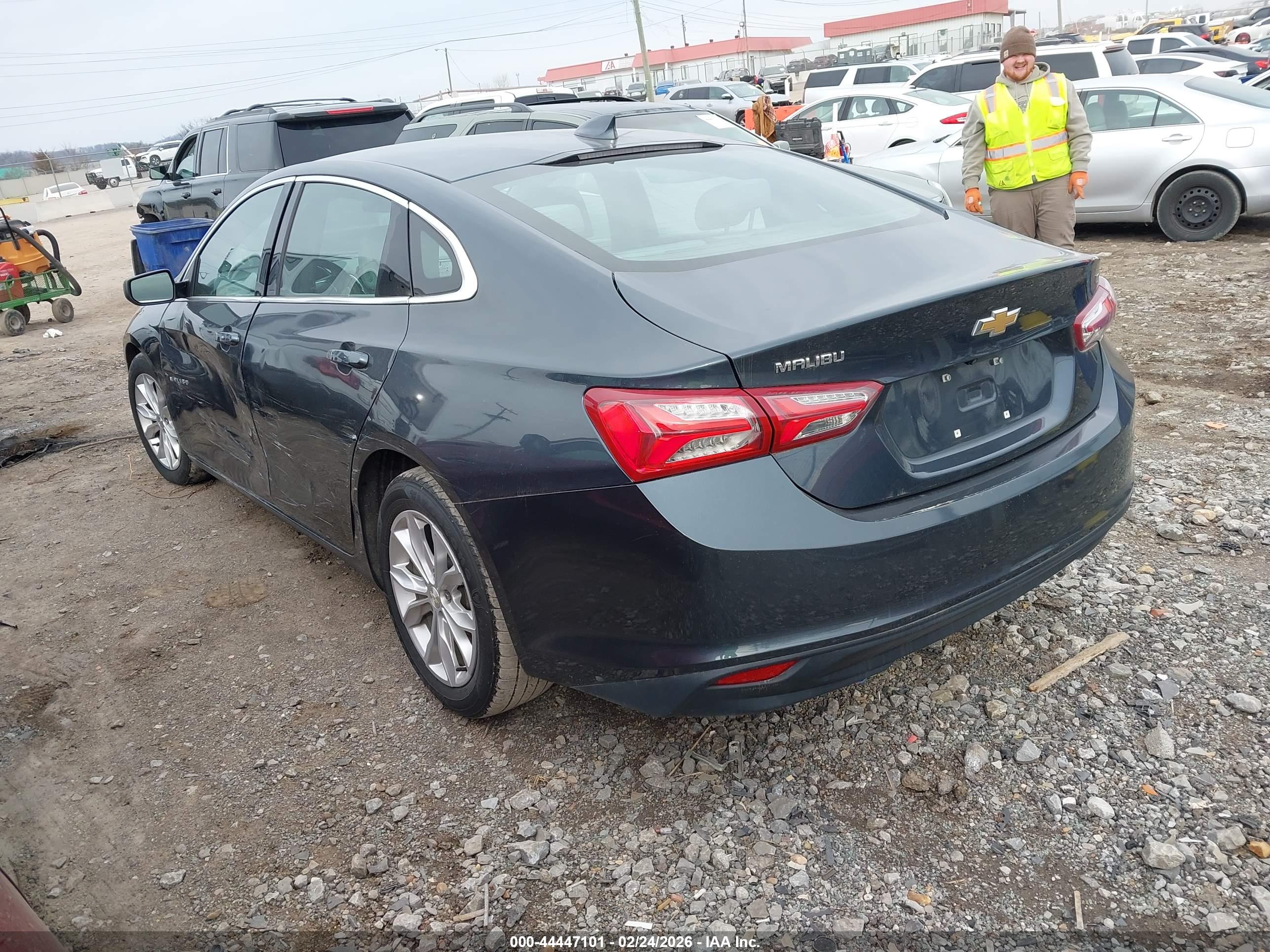 CHEVROLET MALIBU image 3