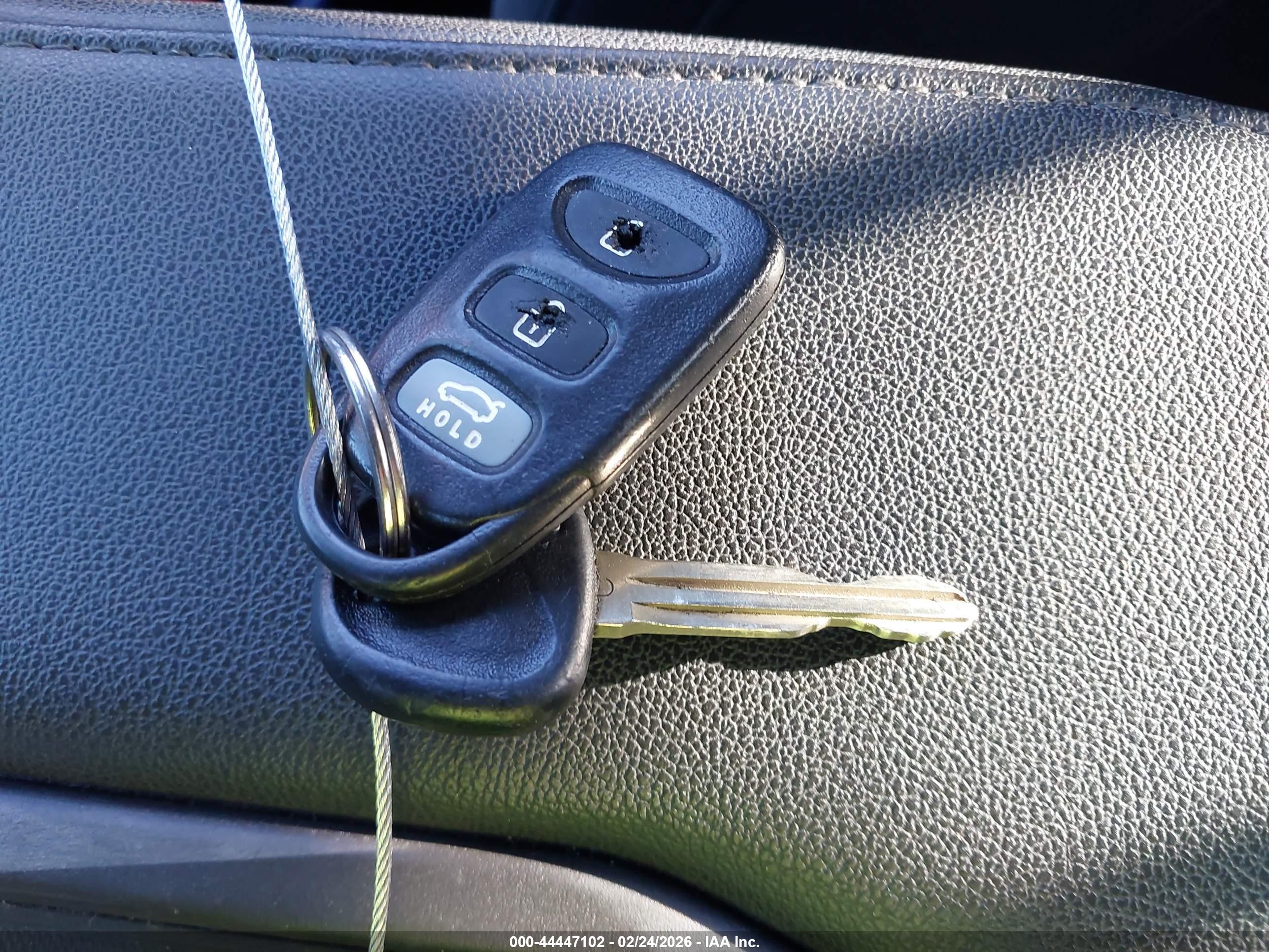 HYUNDAI GENESIS image 11
