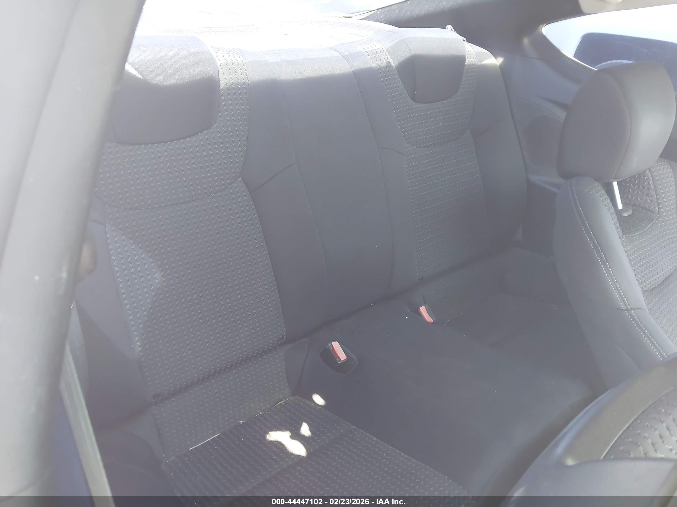 HYUNDAI GENESIS image 8