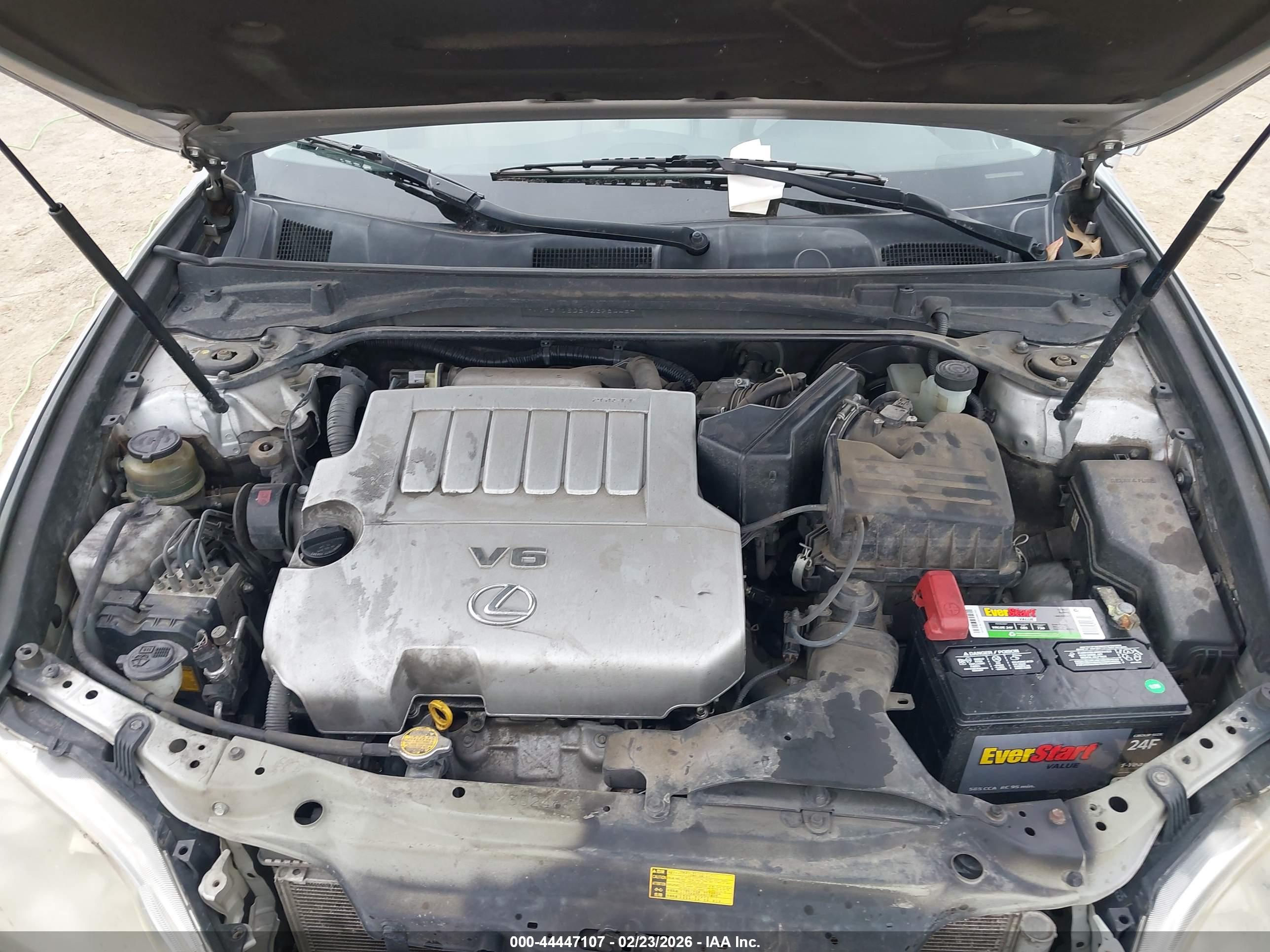 LEXUS ES image 10