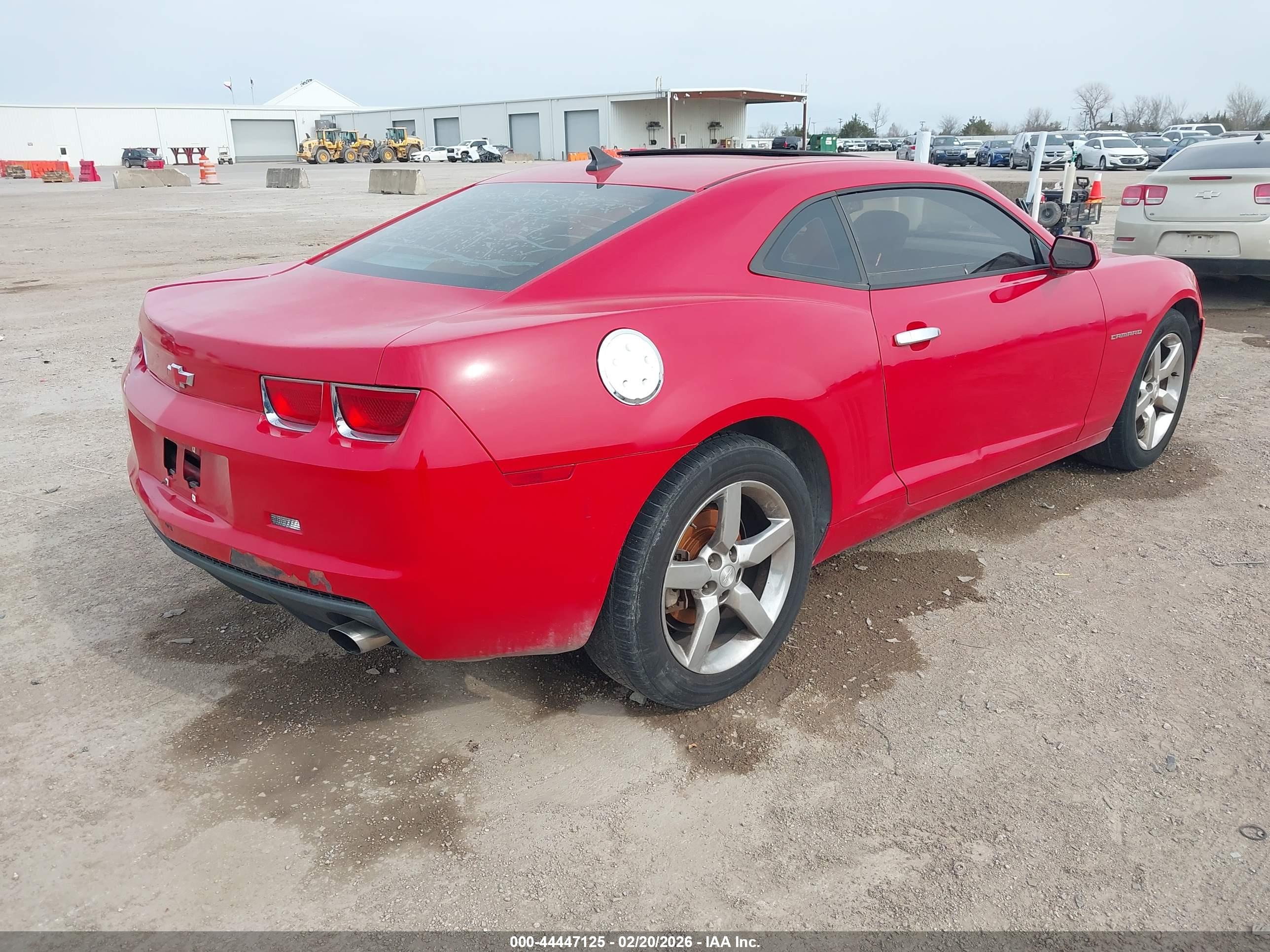CHEVROLET CAMARO image 4