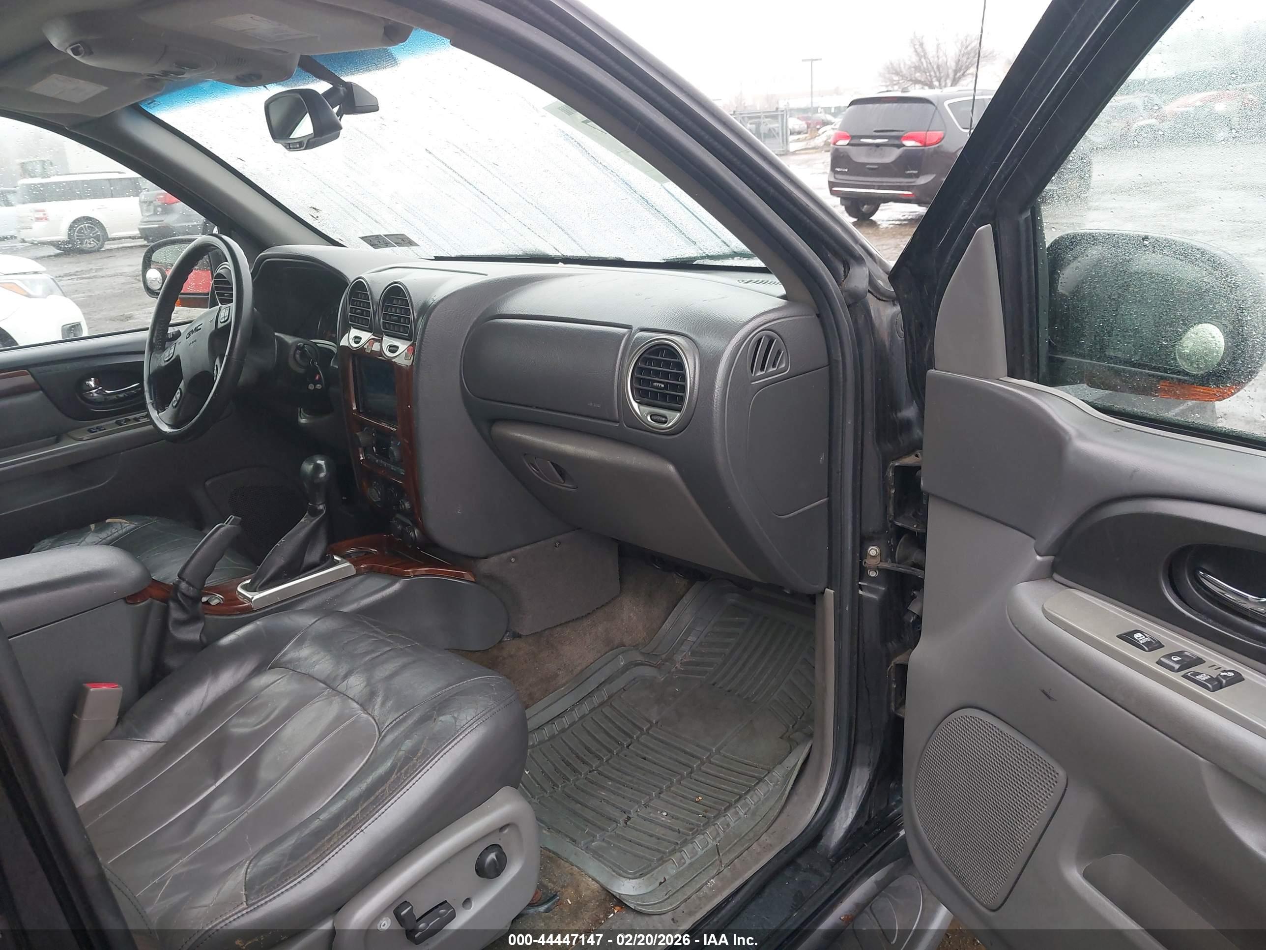 GMC ENVOY image 5
