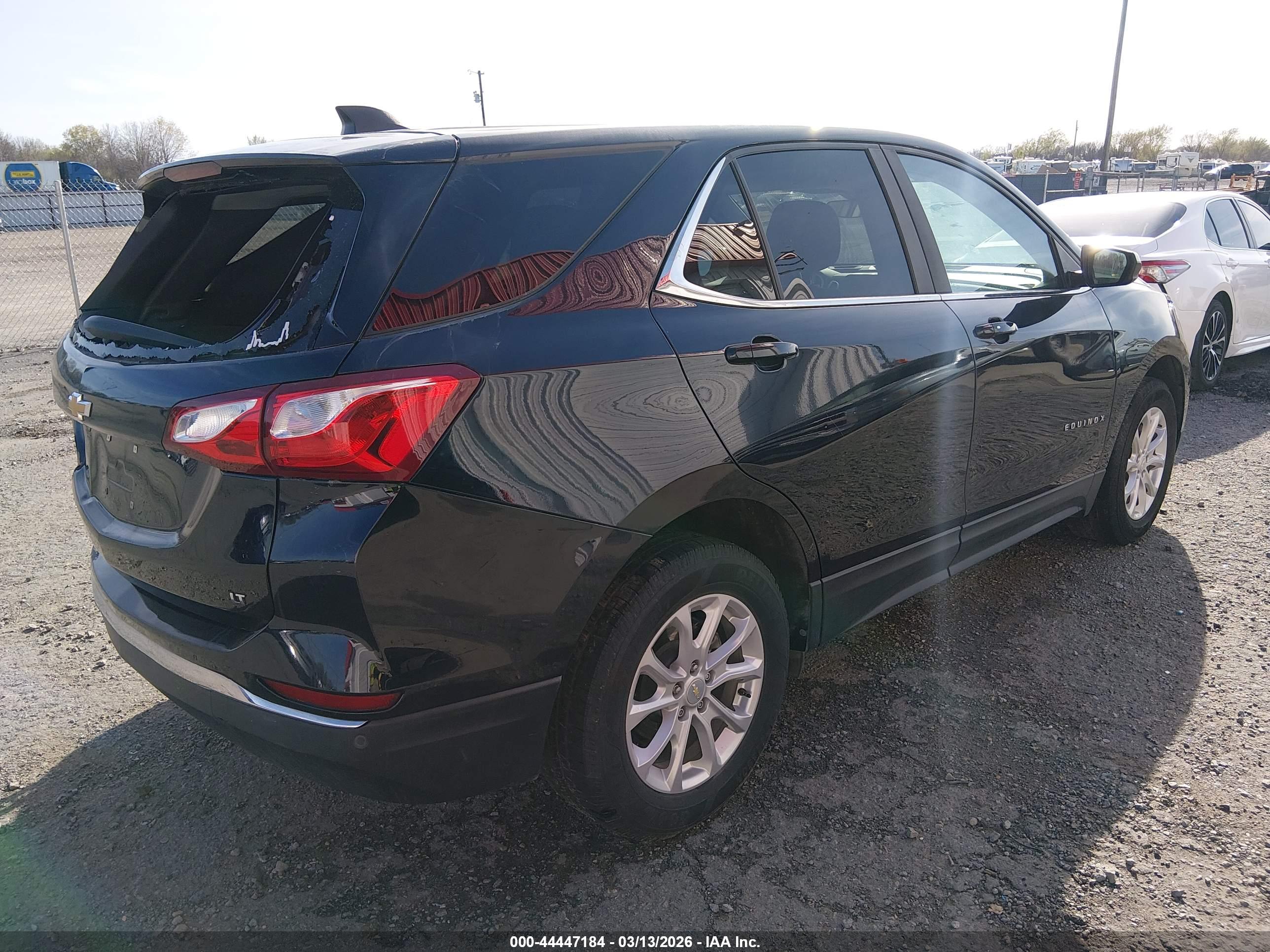 CHEVROLET EQUINOX image 4