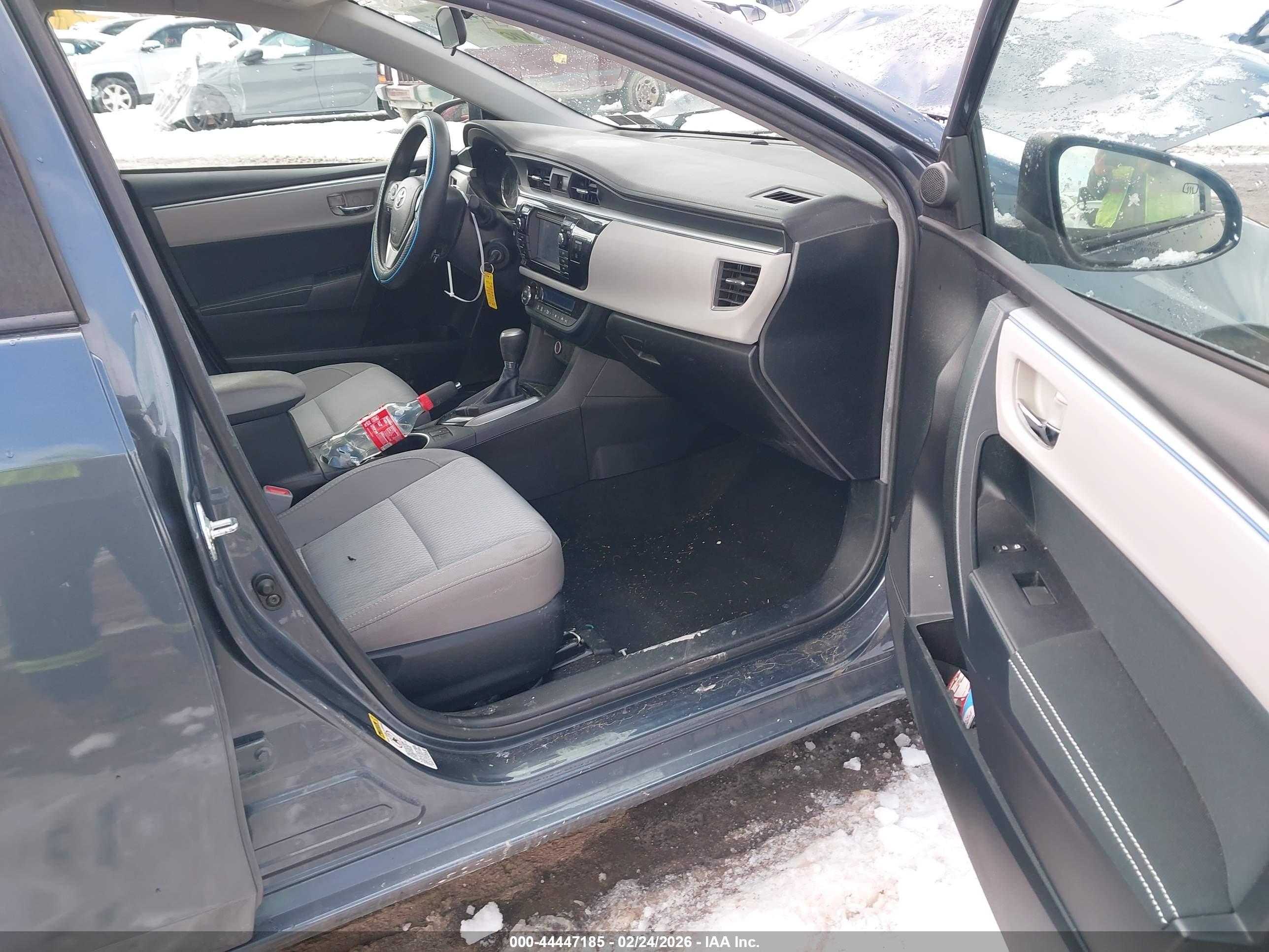 TOYOTA COROLLA image 5