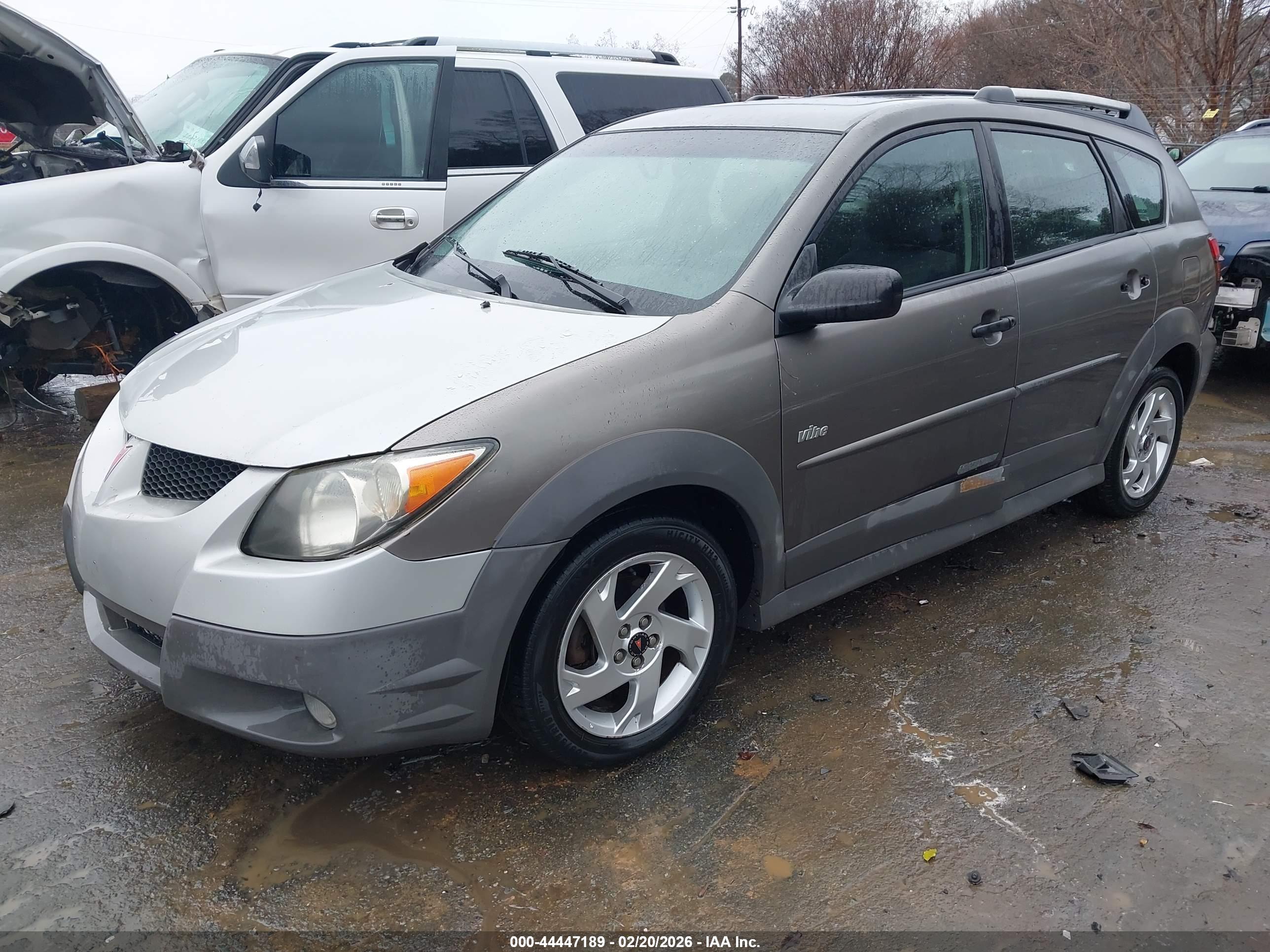 PONTIAC VIBE image 2