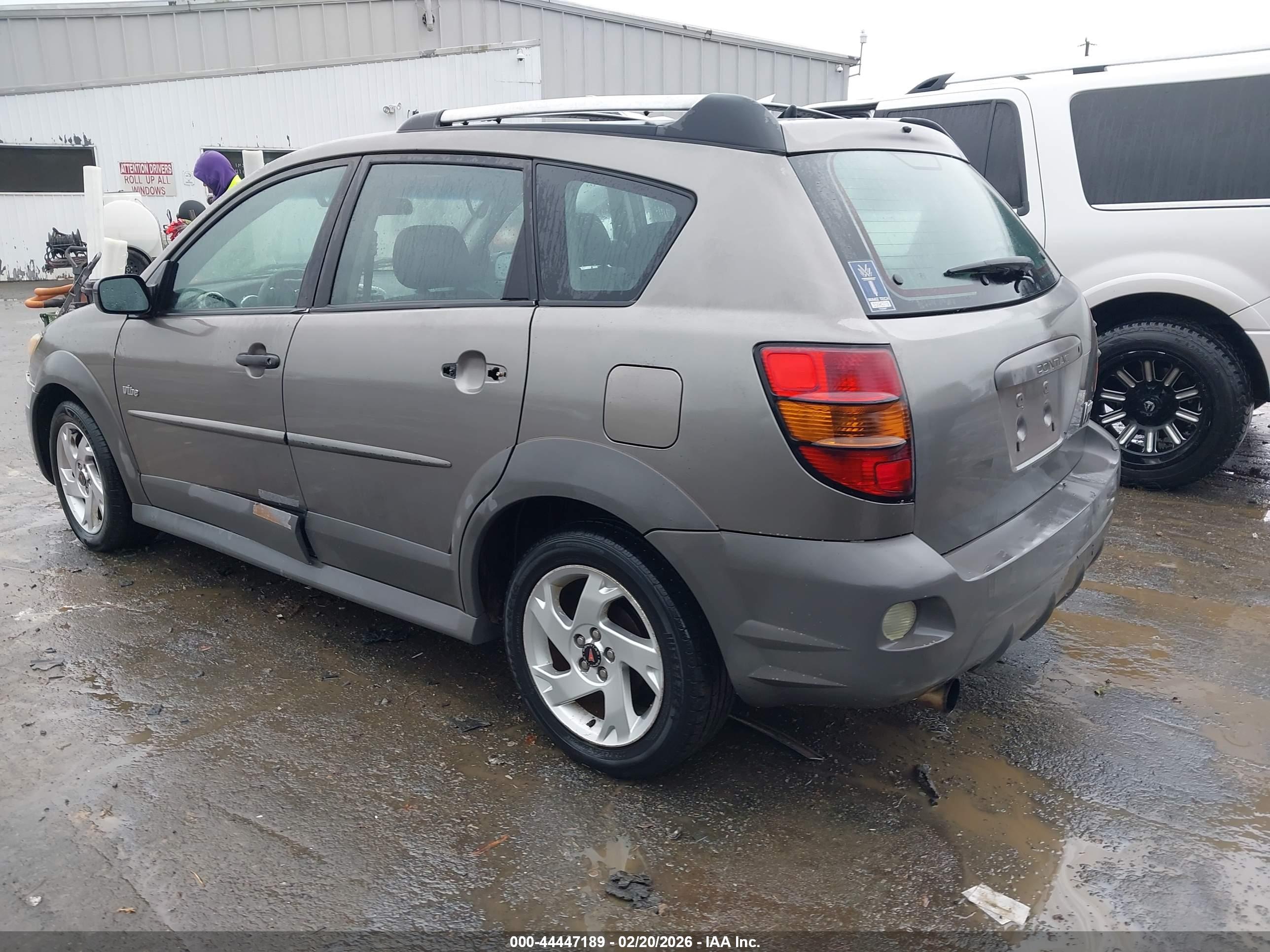 PONTIAC VIBE image 3