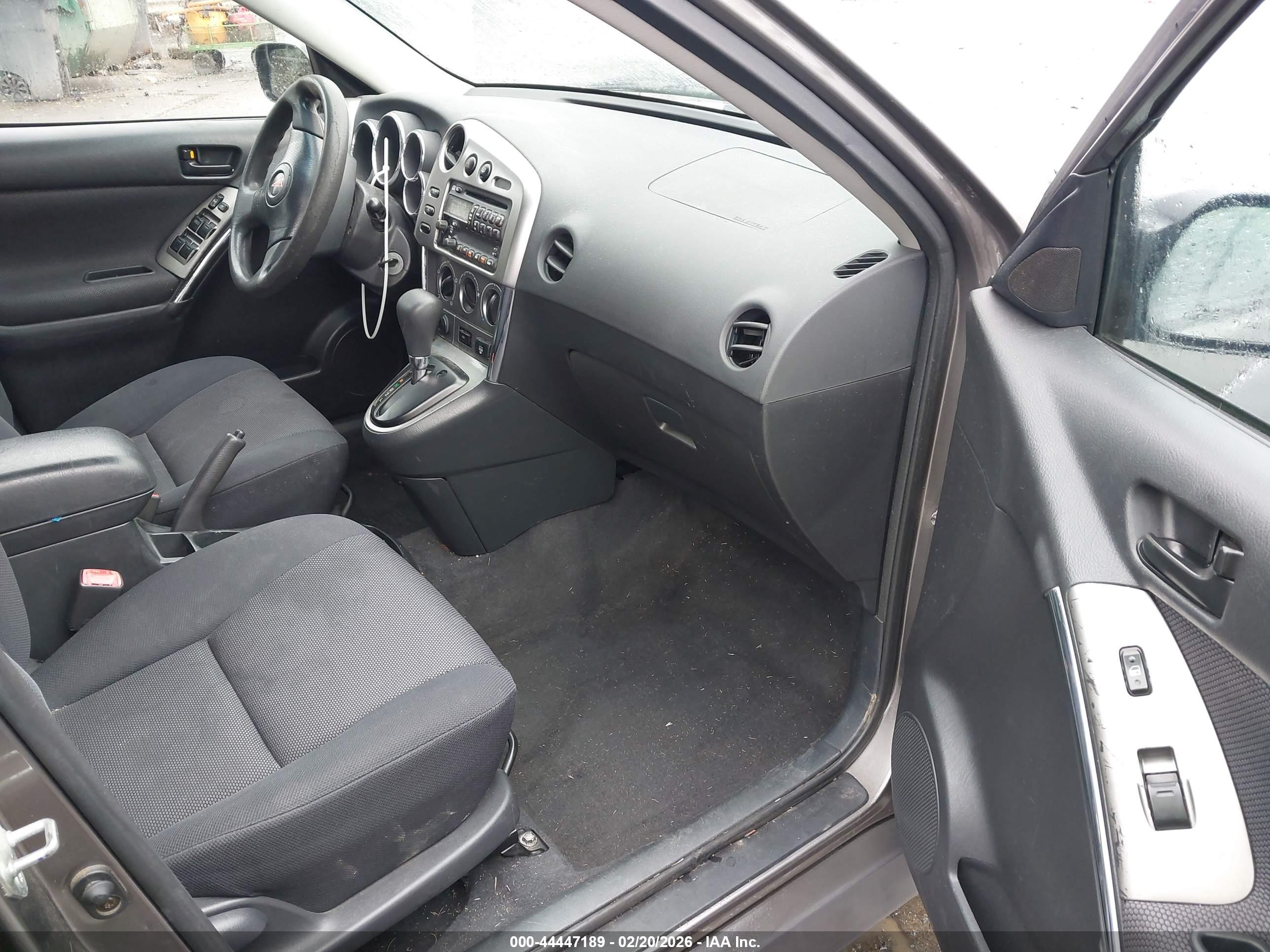 PONTIAC VIBE image 5