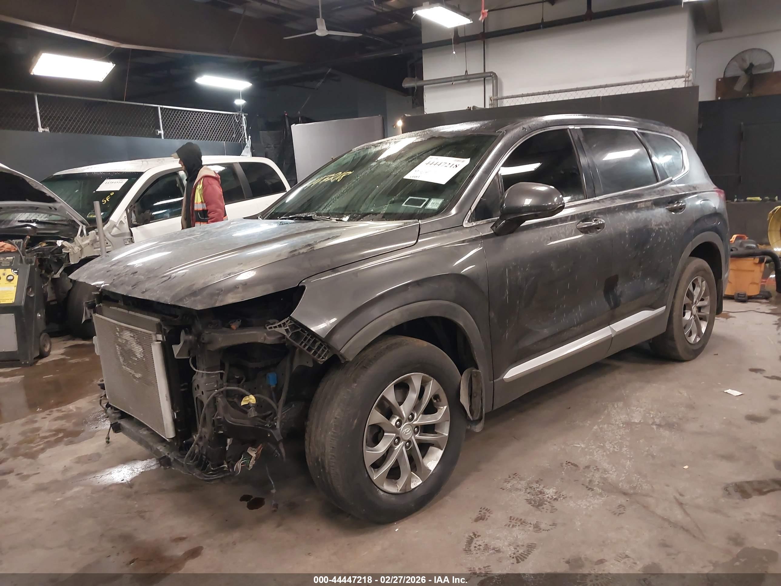 HYUNDAI SANTA image 2