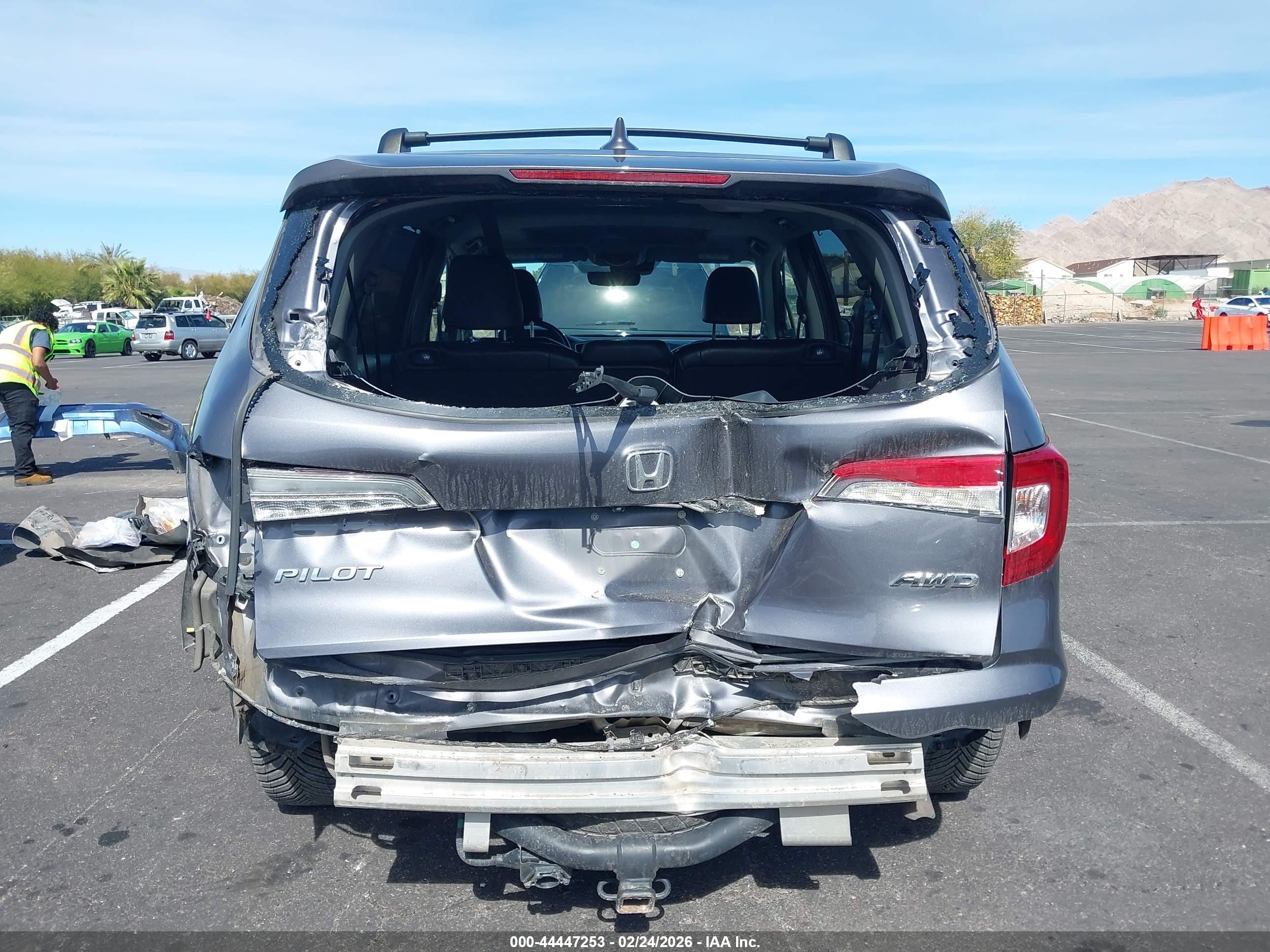 HONDA PILOT image 6