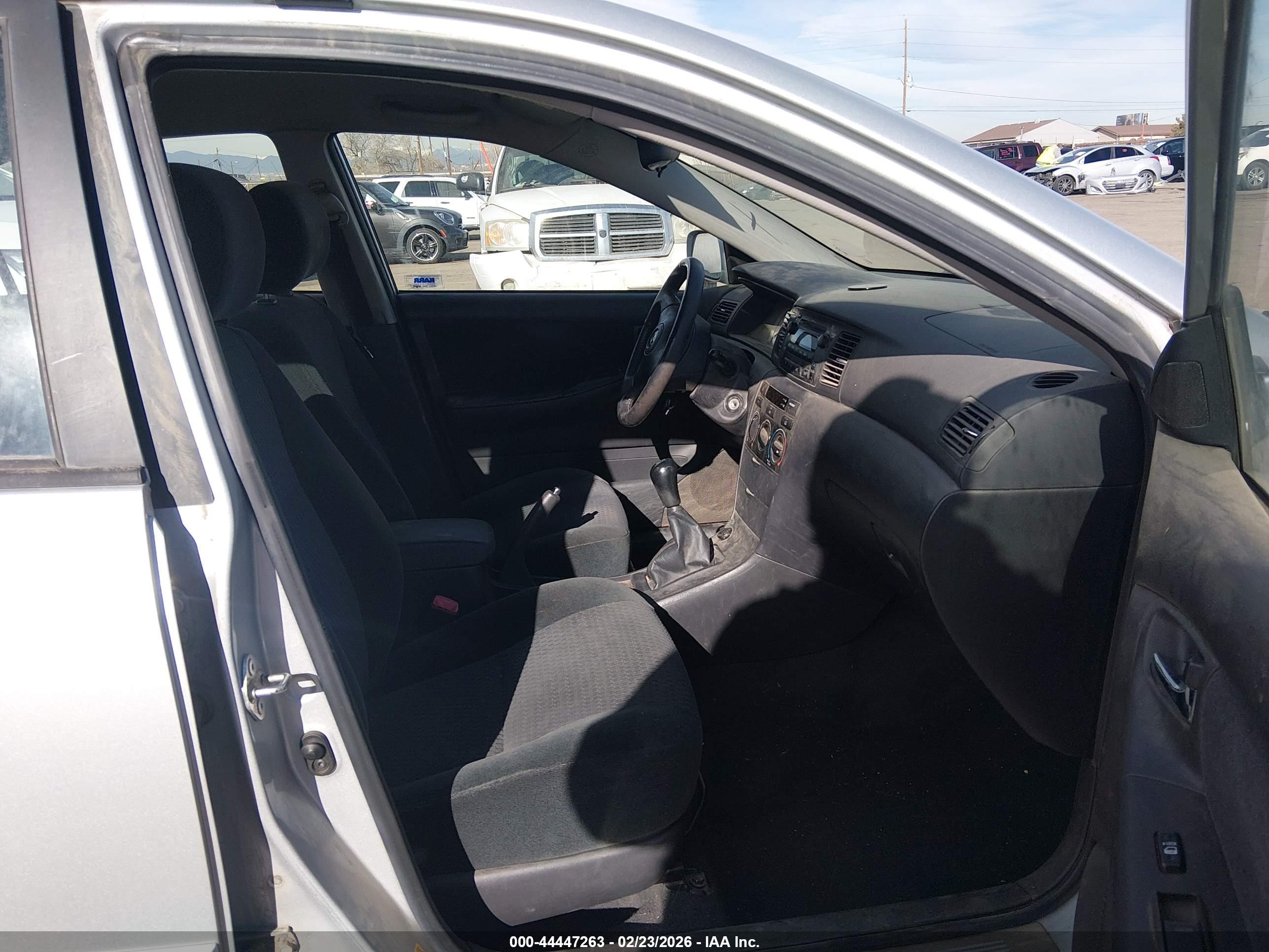 TOYOTA COROLLA image 5