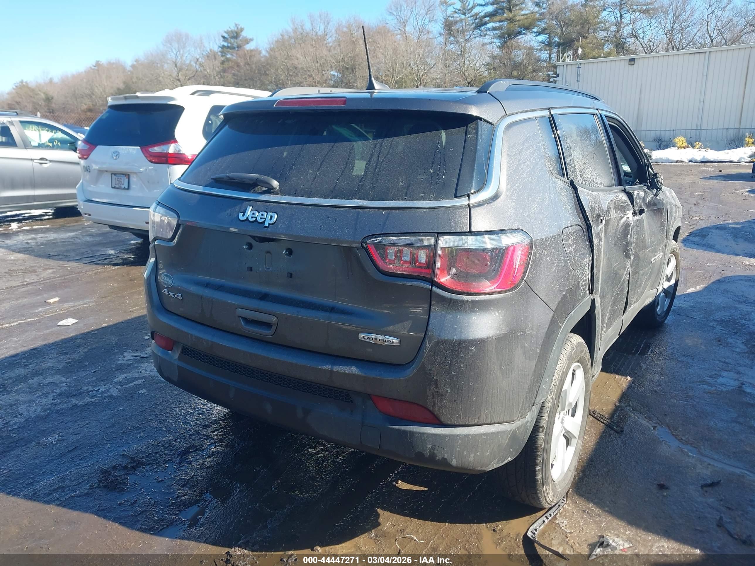 JEEP COMPASS image 4