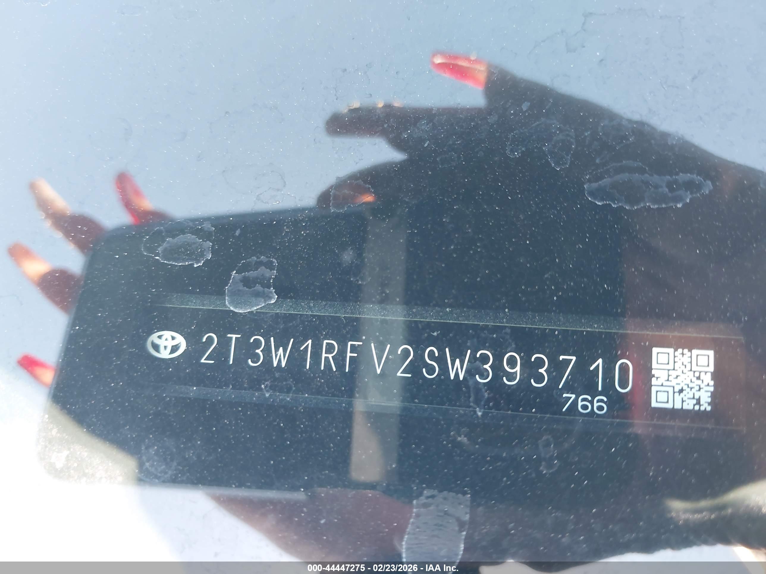 TOYOTA RAV4 image 9
