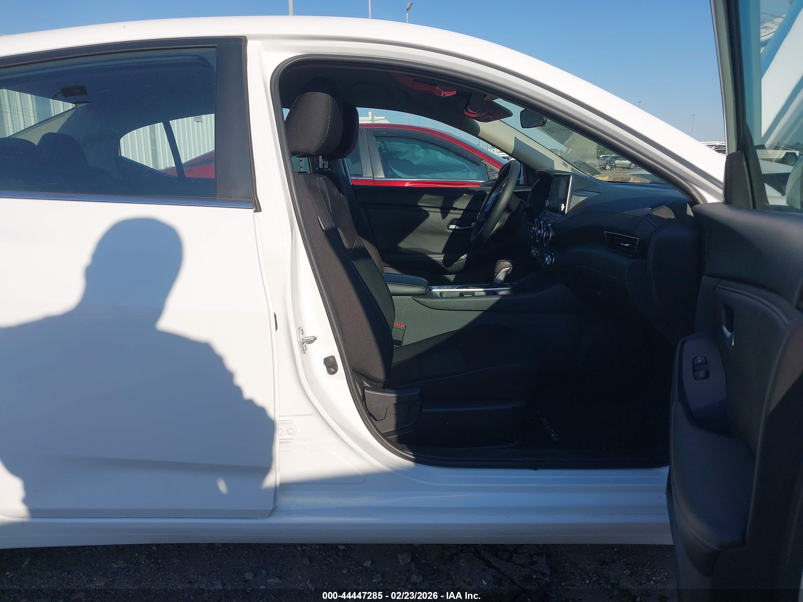 NISSAN SENTRA image 5