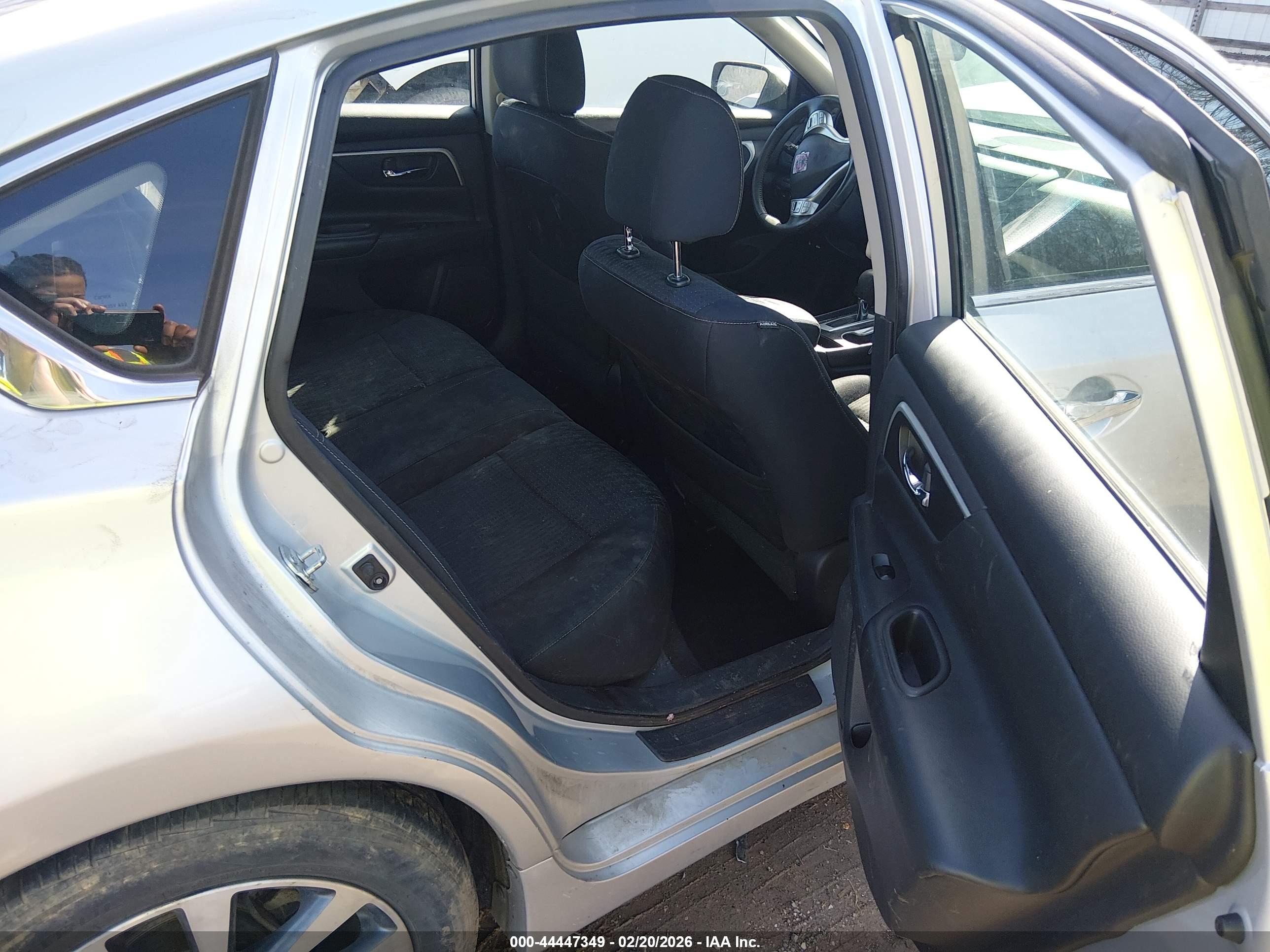 NISSAN ALTIMA image 8