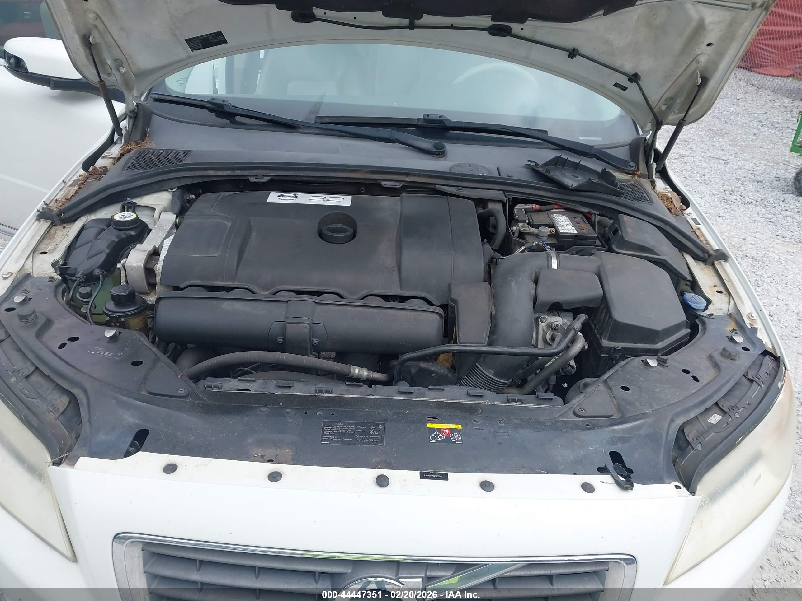VOLVO S80 image 10