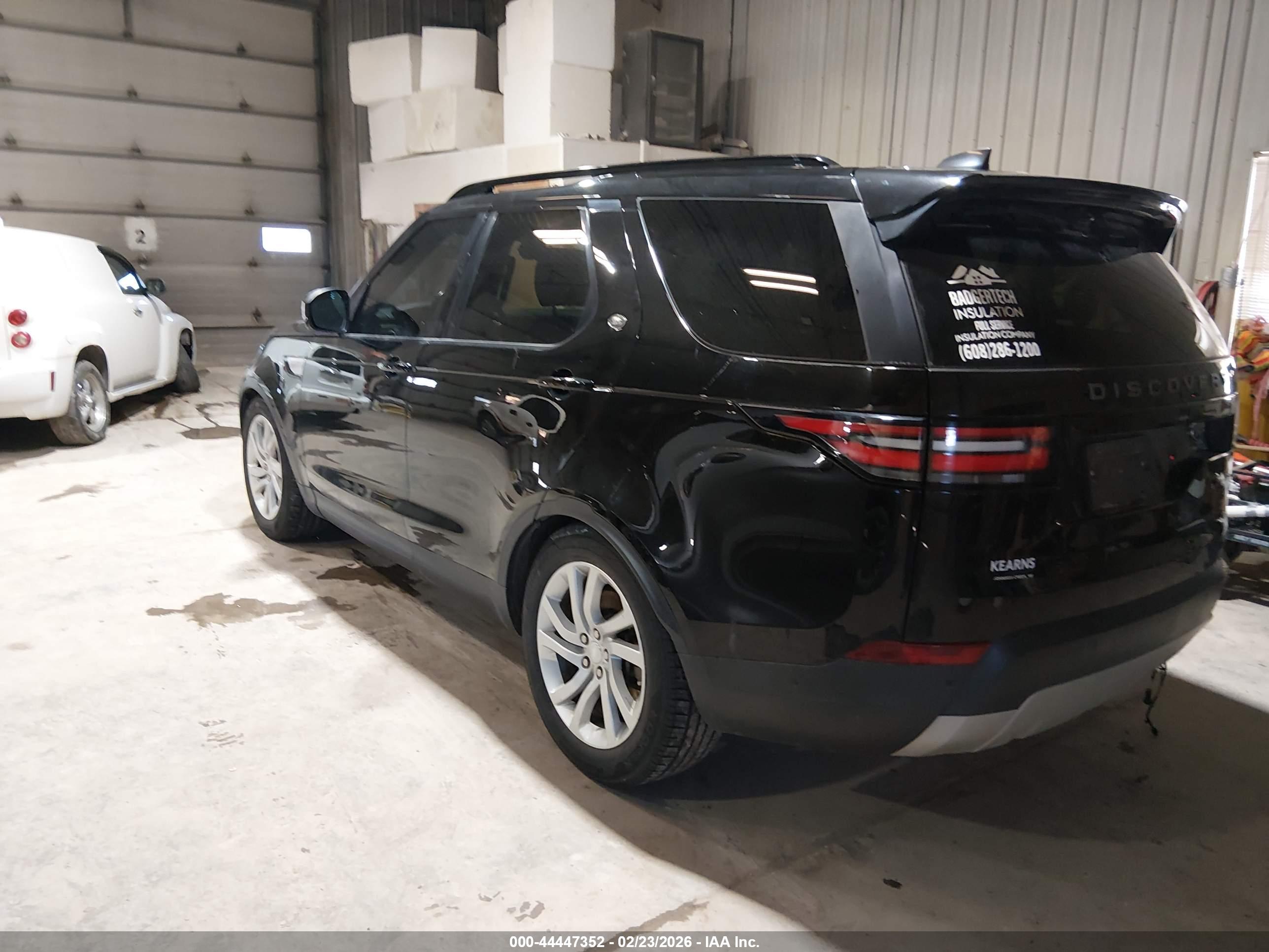 LAND ROVER image 3