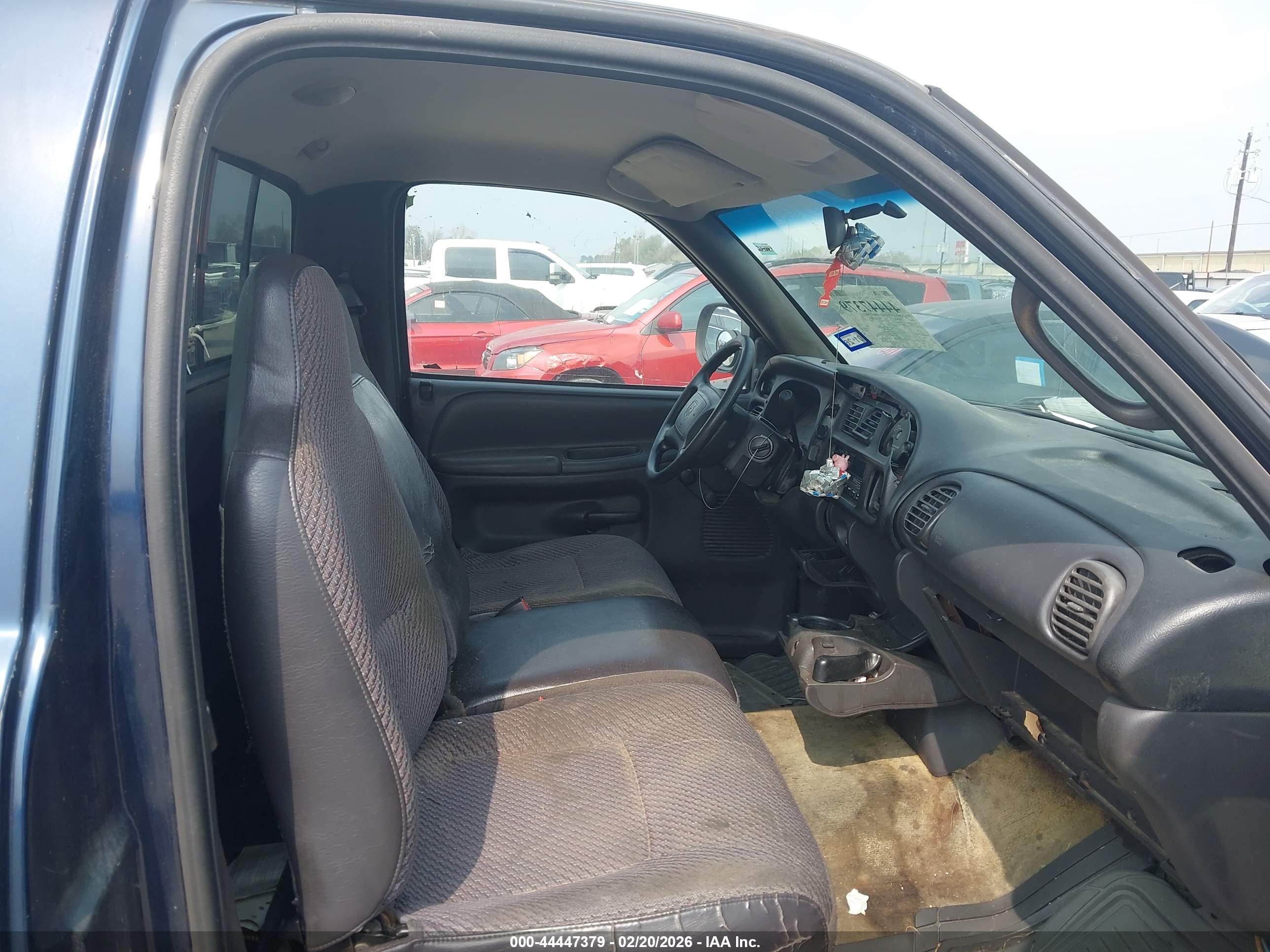 DODGE RAM image 8