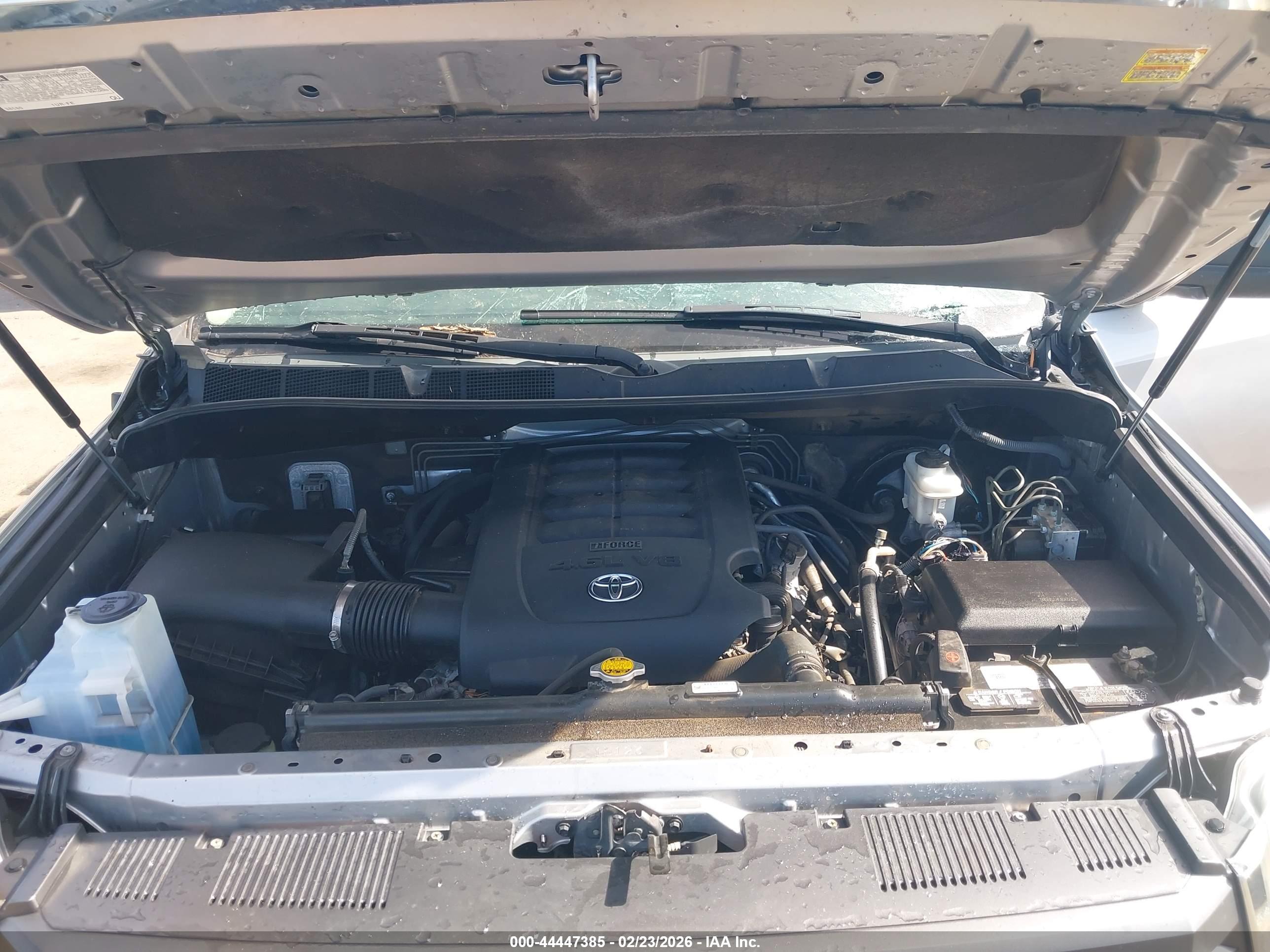 TOYOTA TUNDRA image 10